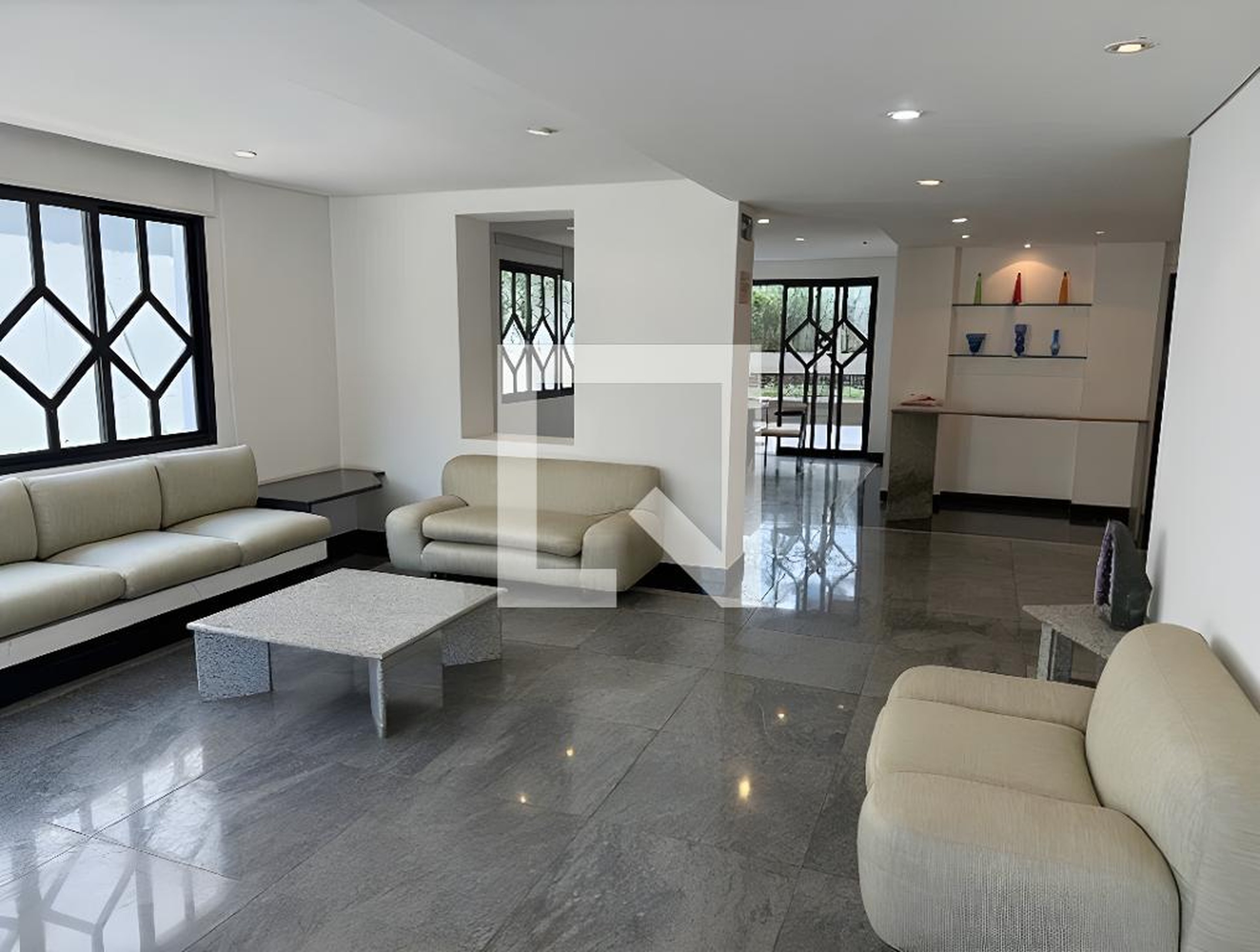 Hall de Entrada - Edifício Karina