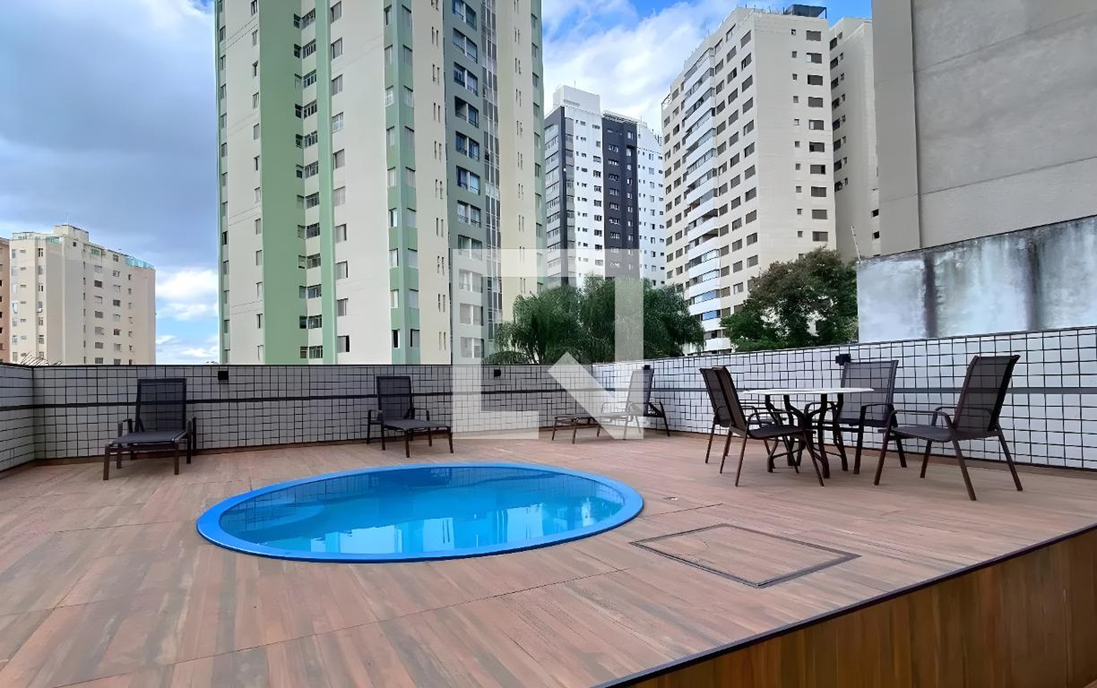 Piscina - Edifício Paradizzo