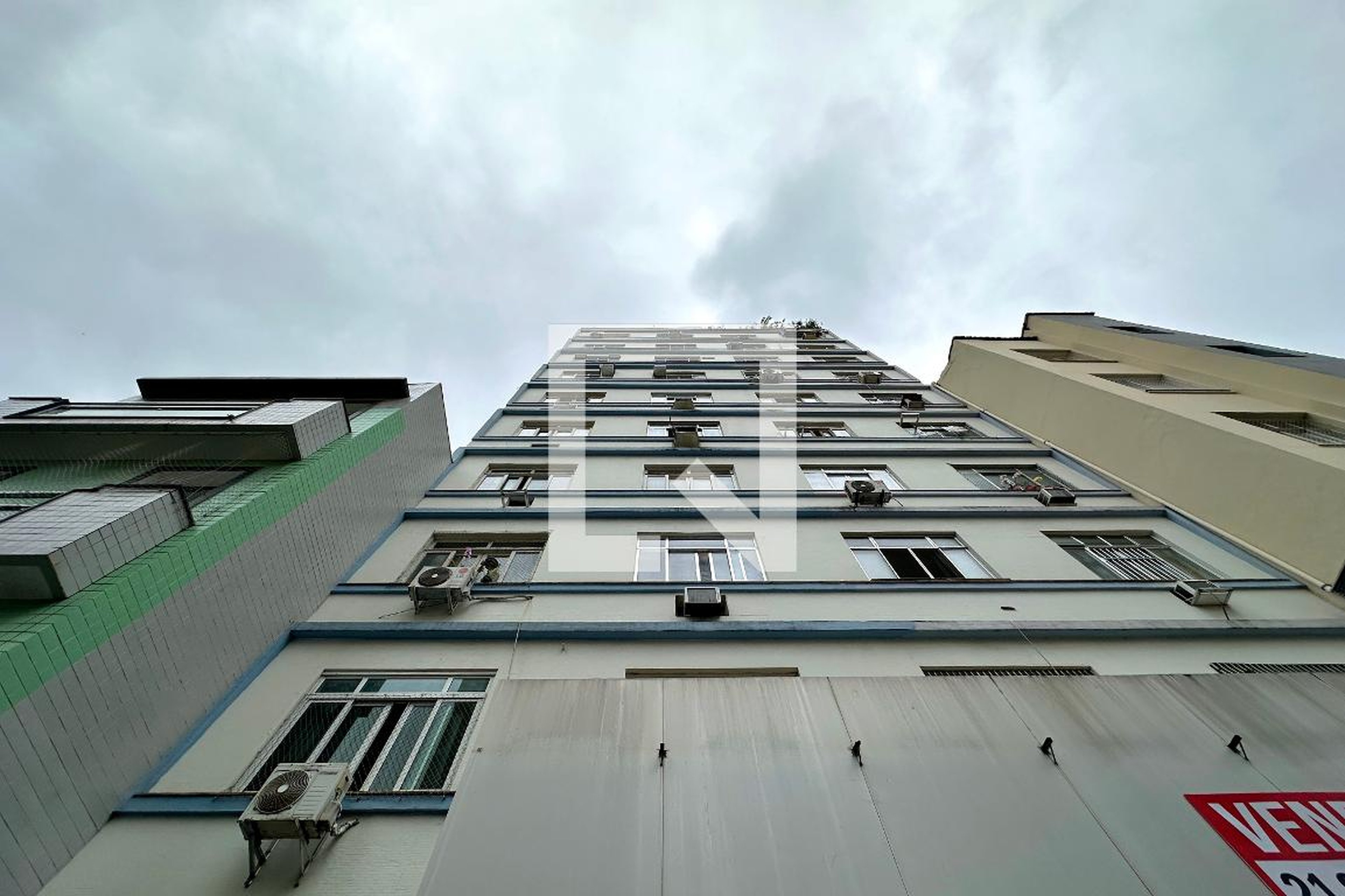 Fachada Edifício Serro Azul