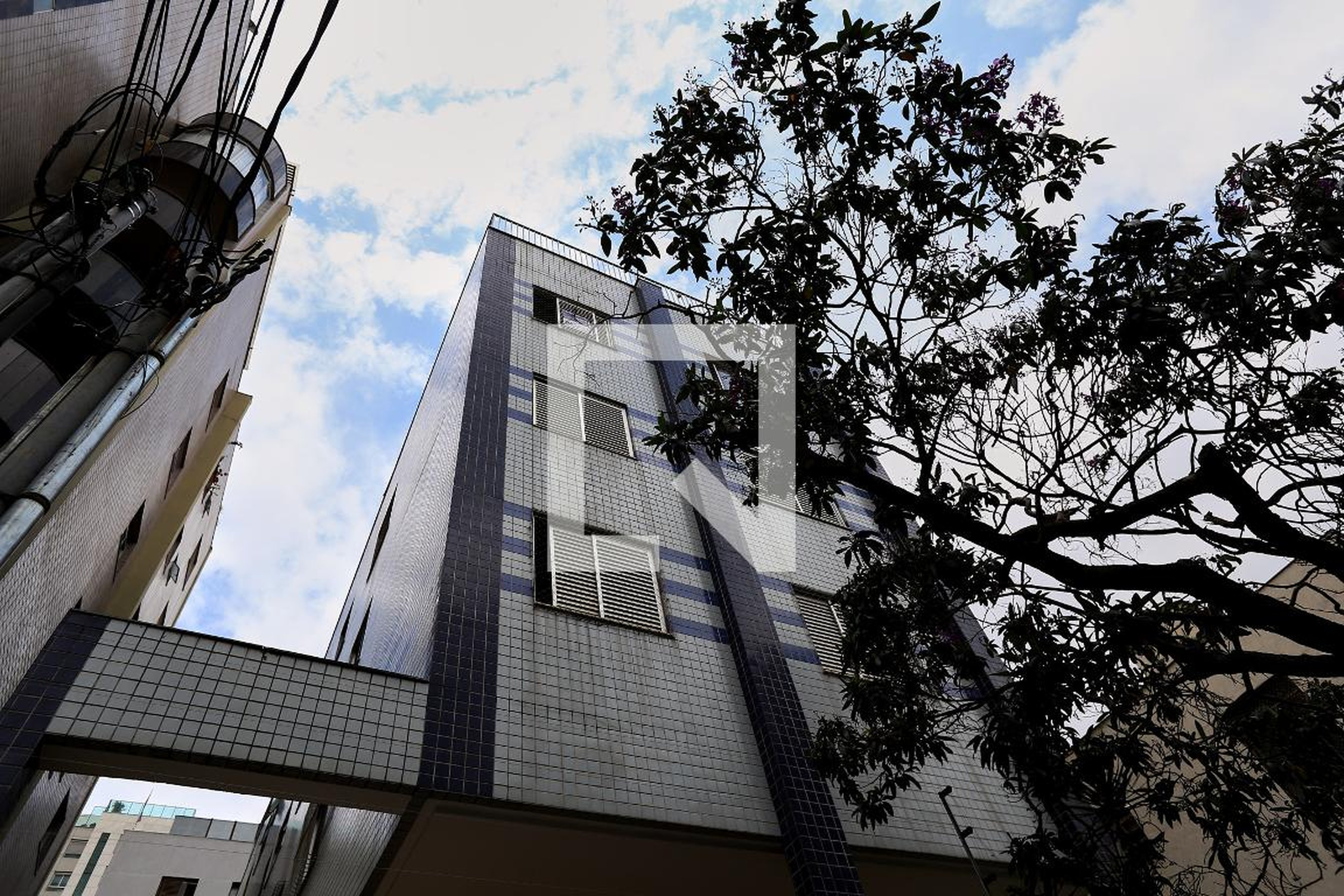 Fachada Condomínio em Rua Carlos Gomes, 121