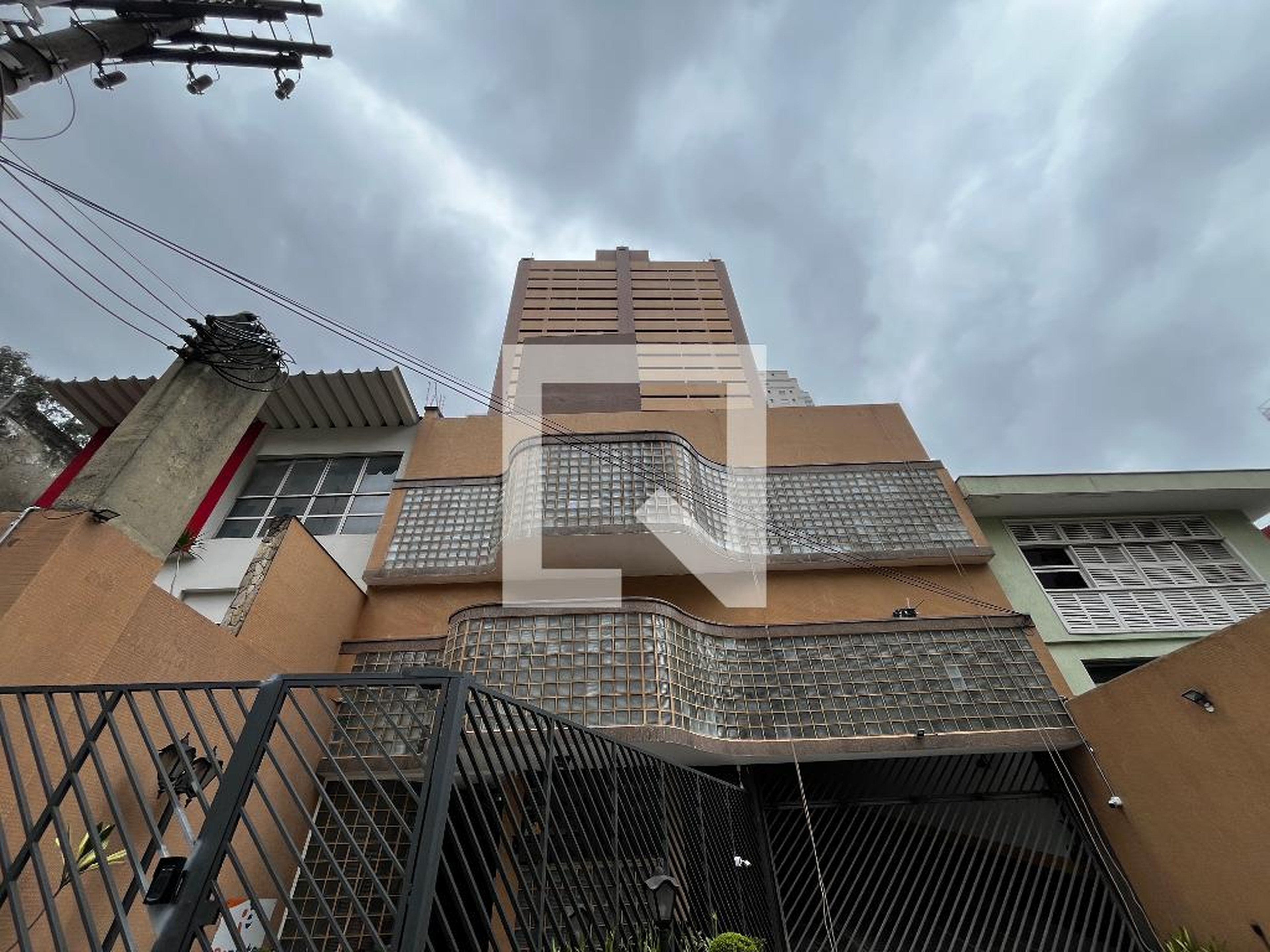 Fachada Condomínio Jardins de Santana