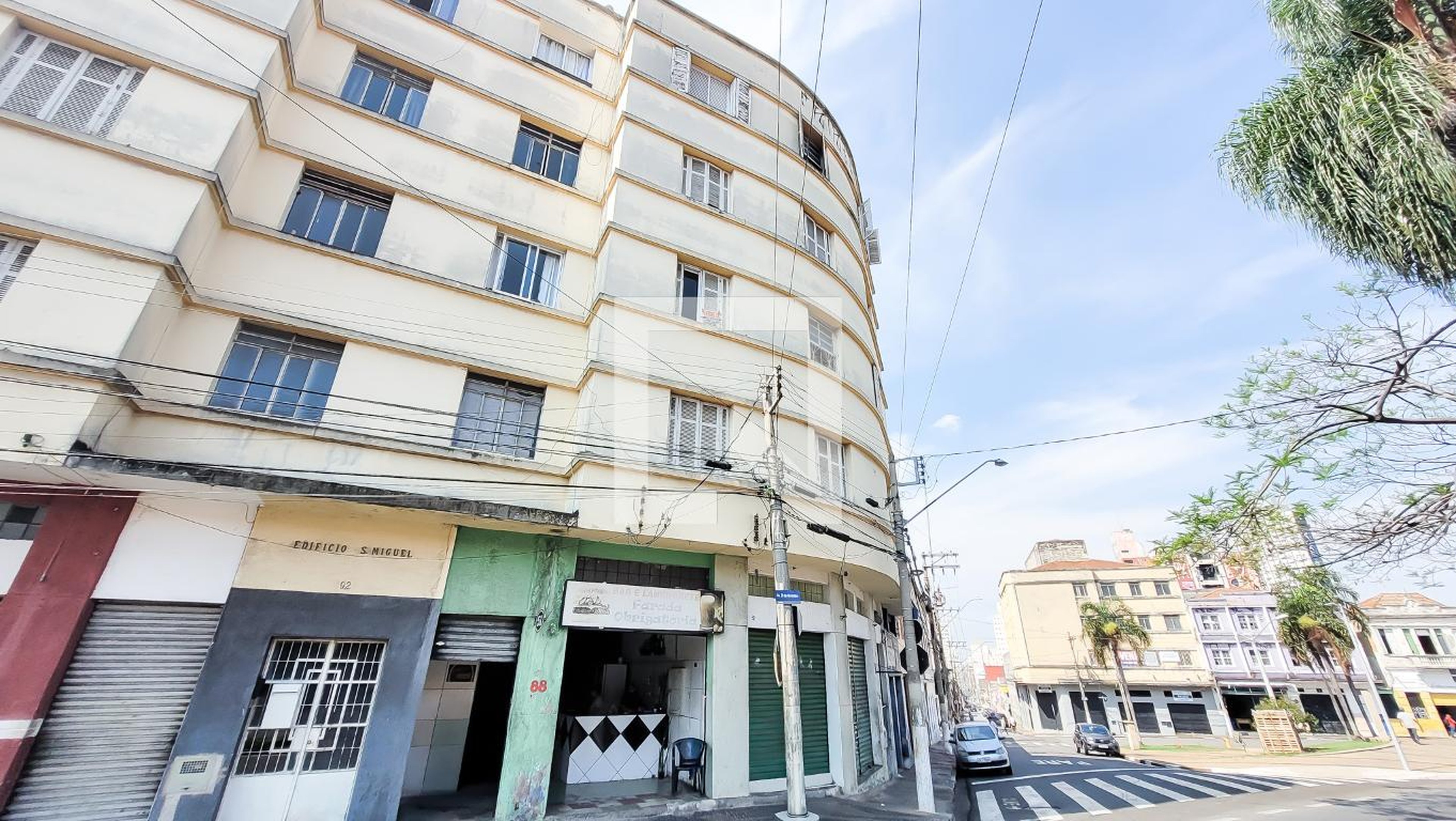 Fachada Condomínio em Largo Marechal Floriano, 92