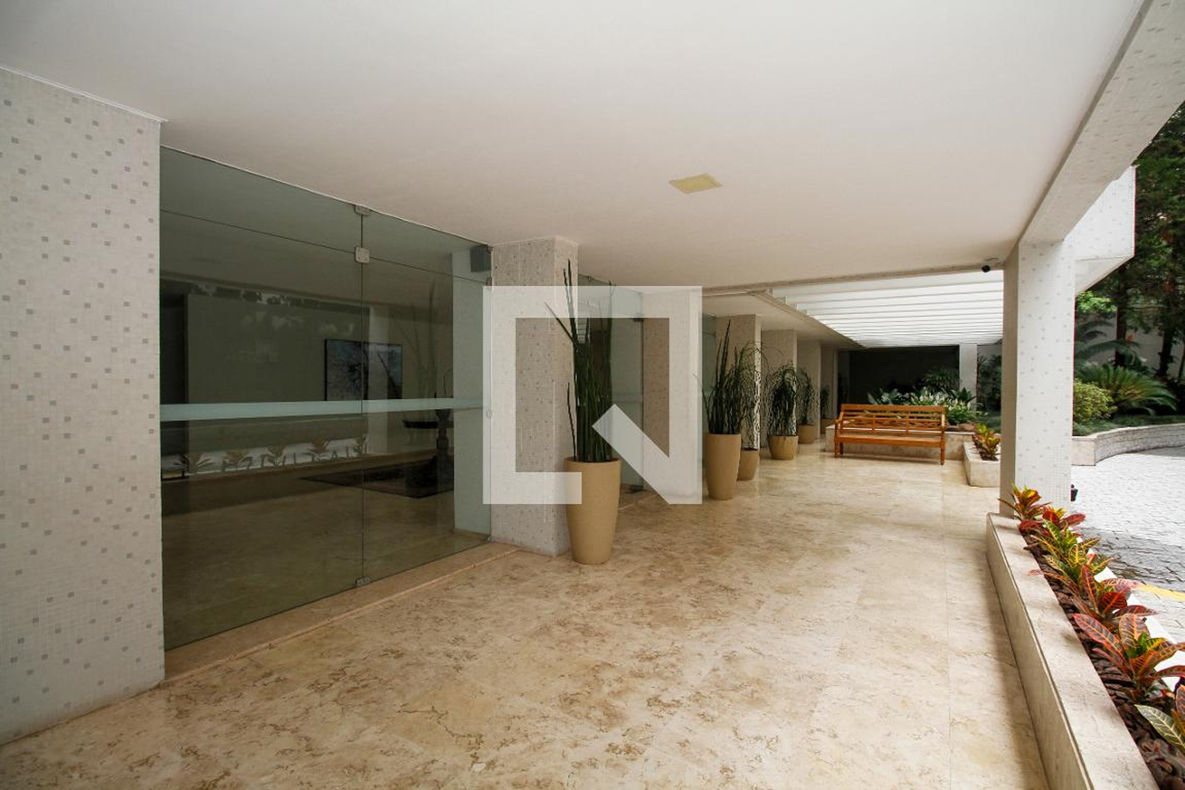 Entrada do Prédio - Grenoble