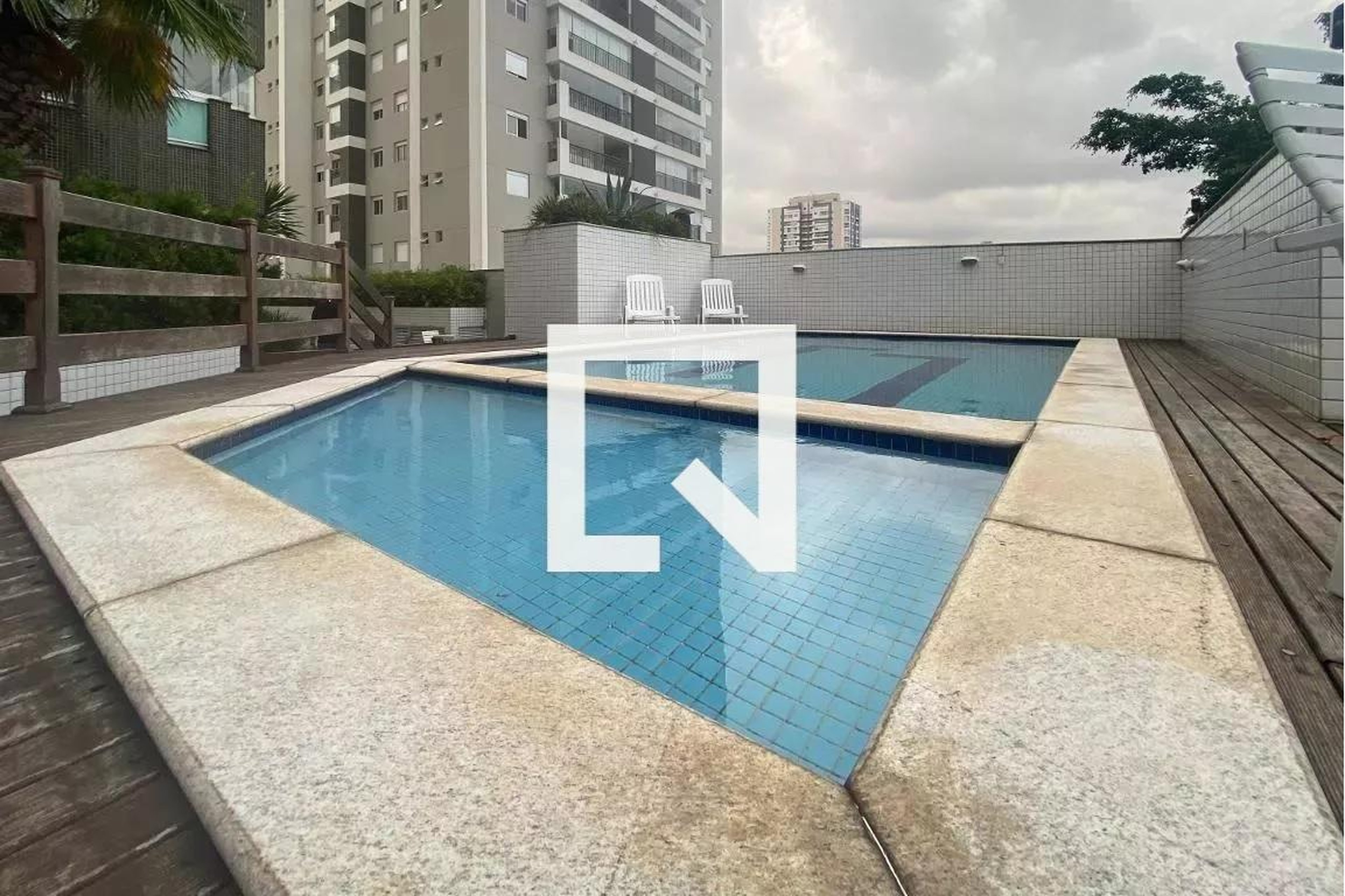 Piscina - Edifício Maison Solaire