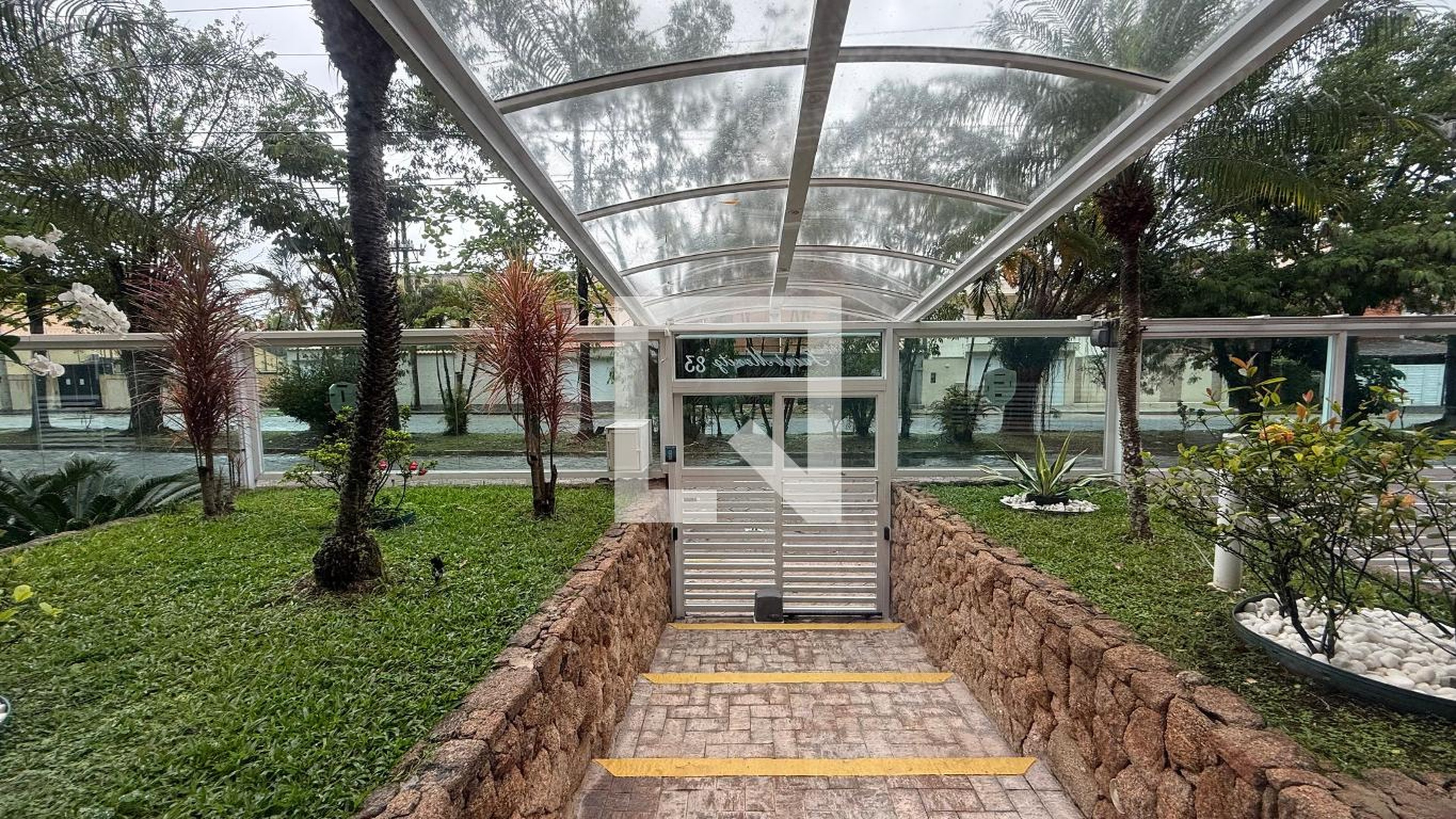 Fachada Condomínio Saint Moritz