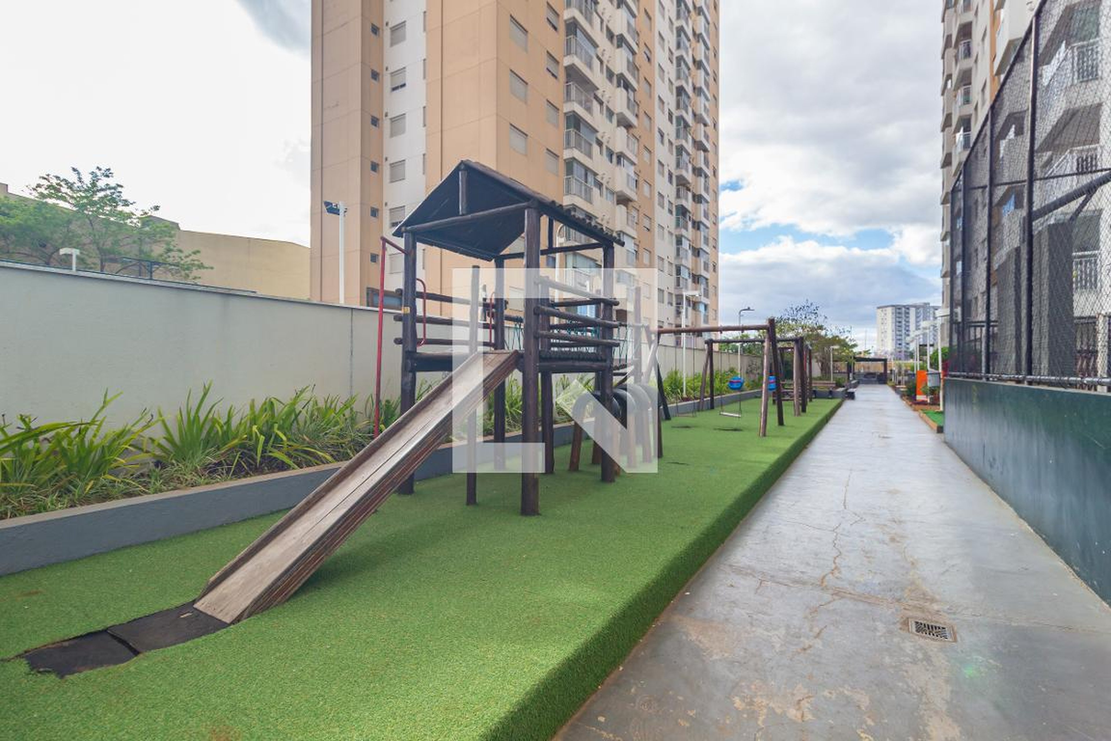 Playground - Aquarella Pari Colore