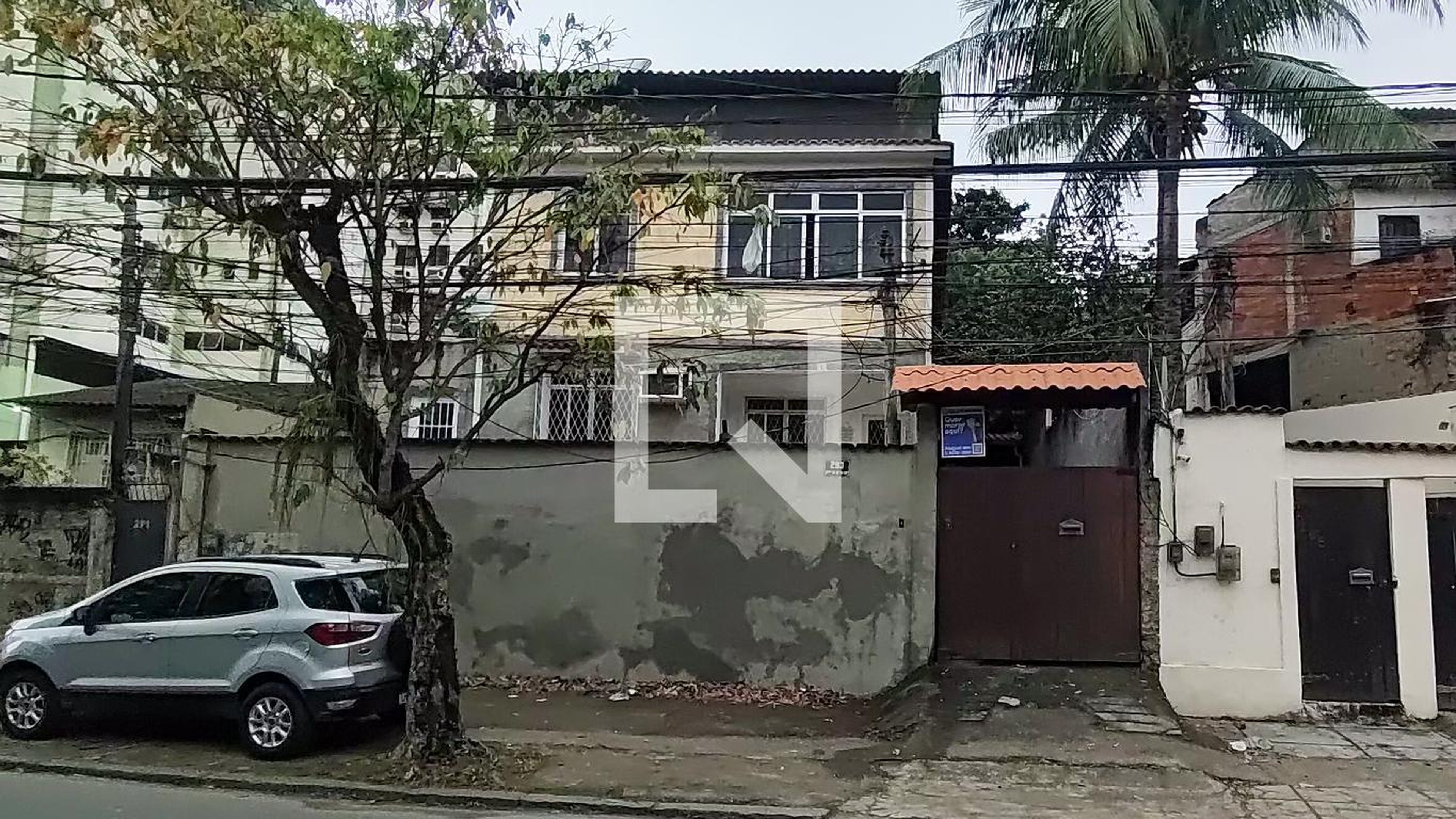 Fachada Condomínio em Rua Retiro dos Artistas, 293