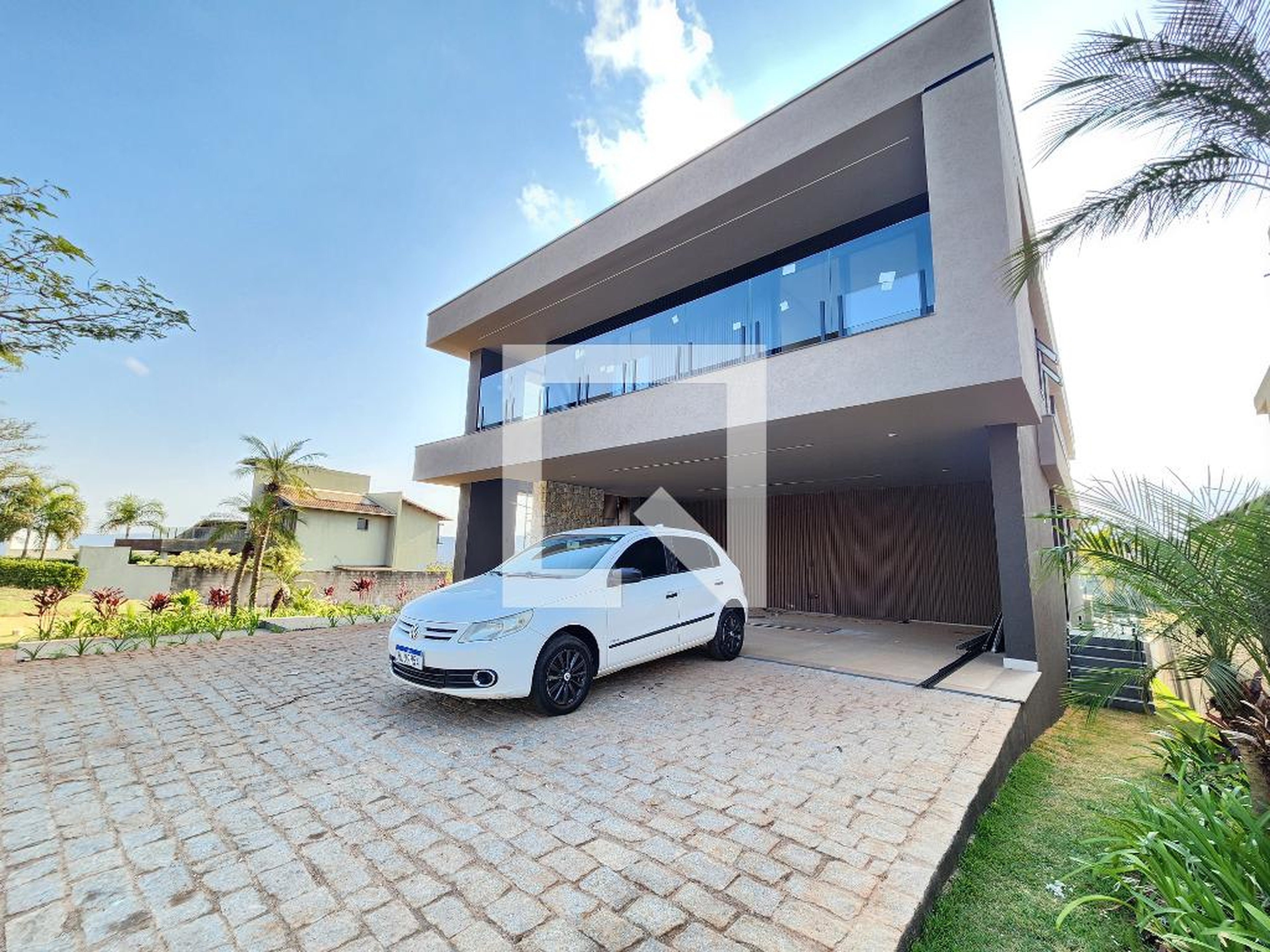 Fachada Condomínio em Rua dos Beija Flores, 780