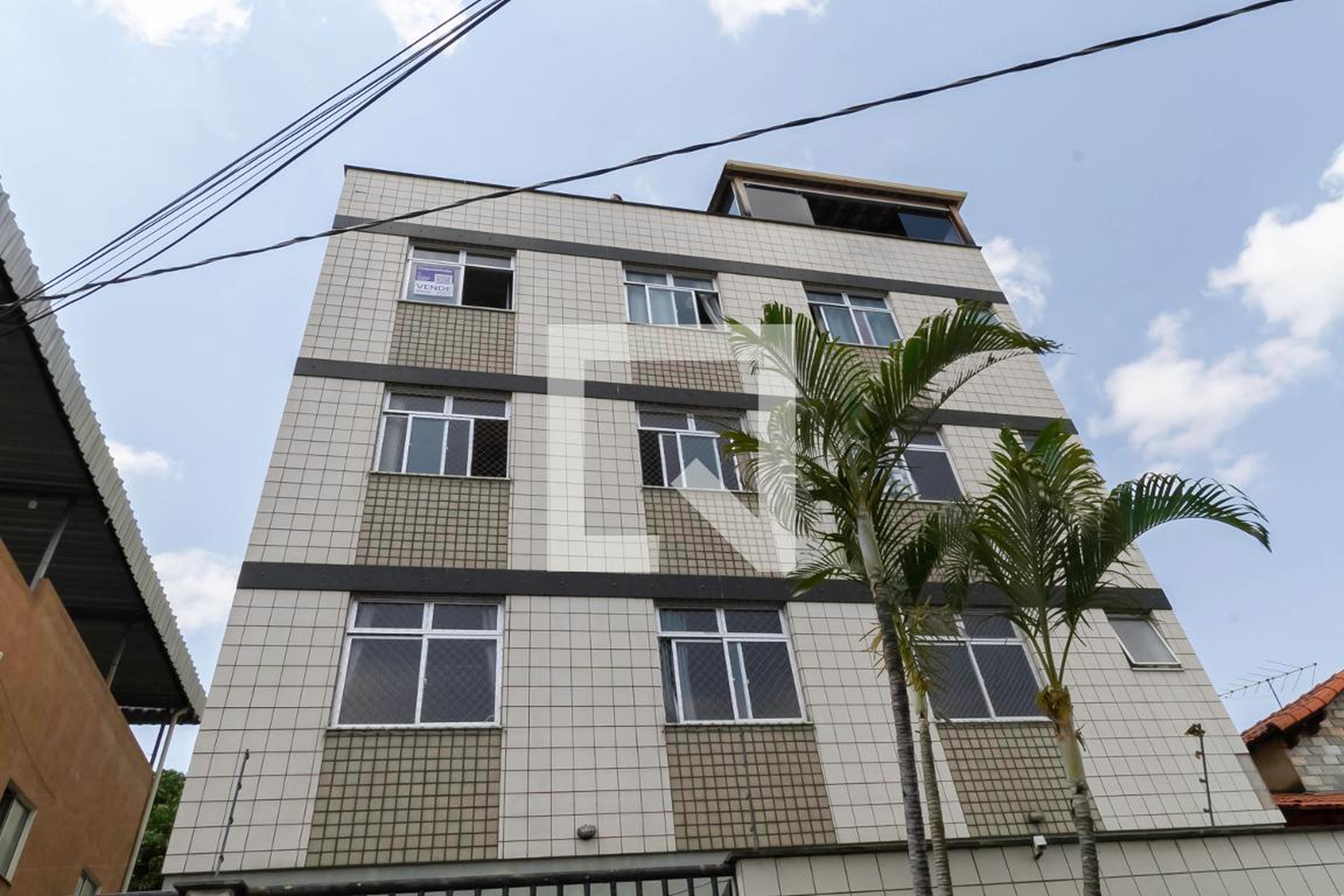 Fachada Condomínio em Rua Poços de Caldas, 120