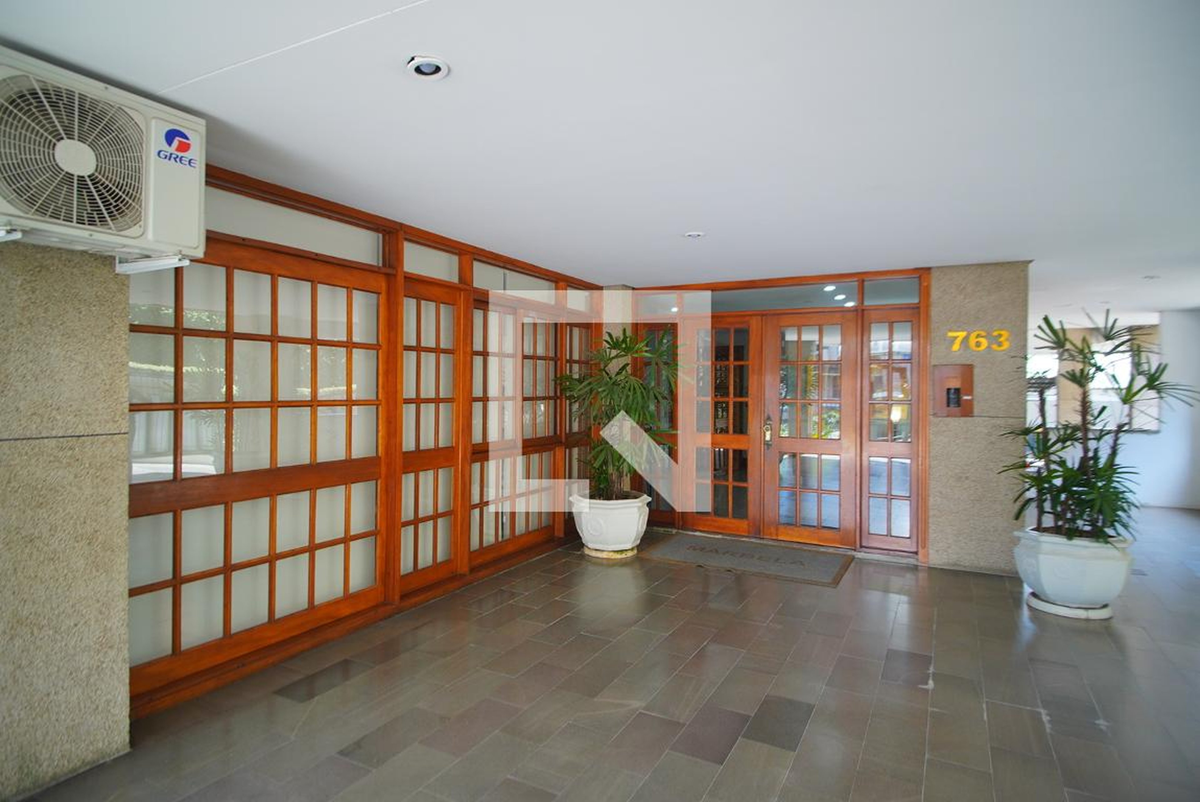 Entrada do Prédio - Edifício Marbela