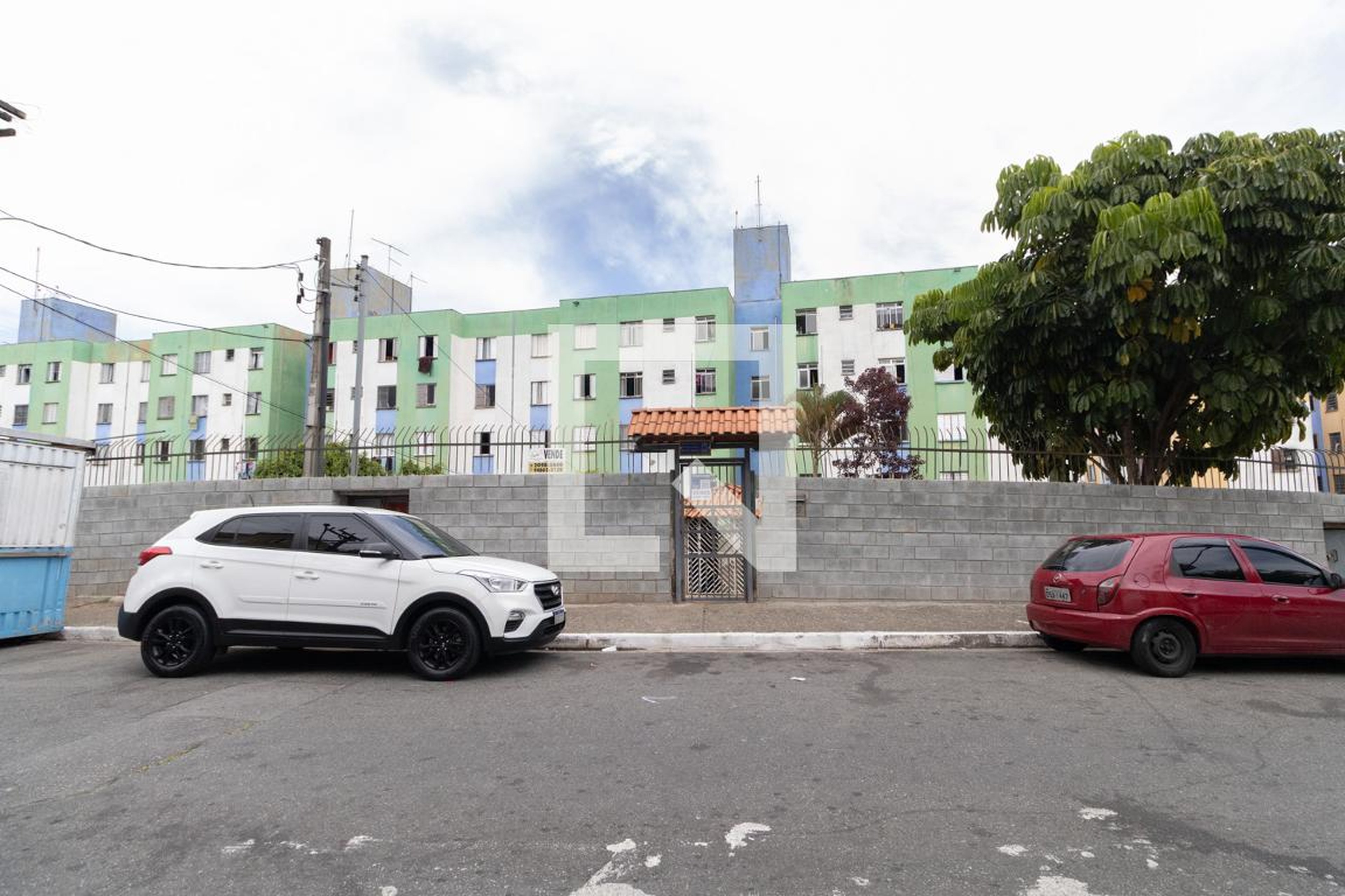 Fachada Condomínio em Rua Sapupira, 343