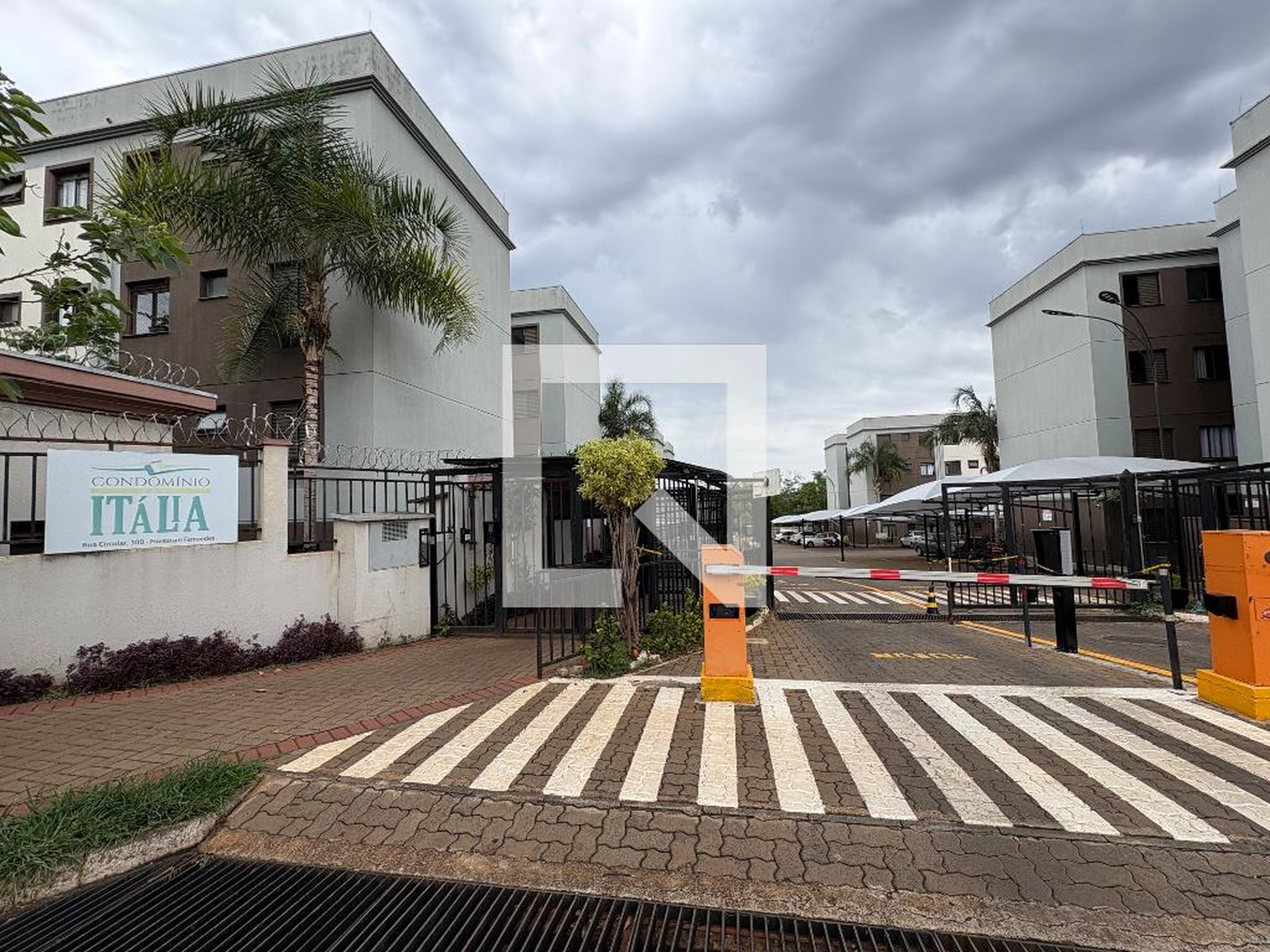 Fachada Condomínio Lar Italia