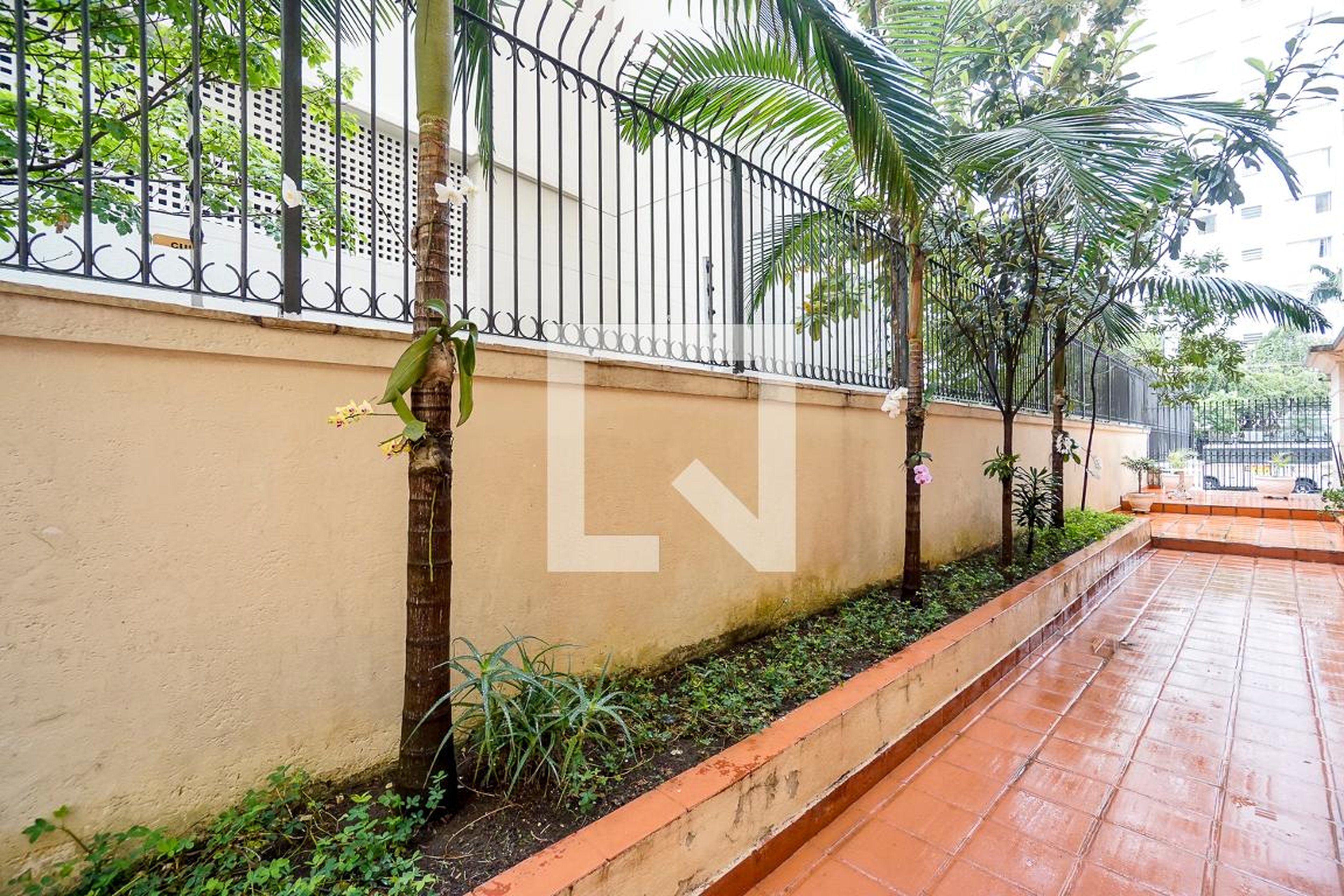 Área externa - Edifício Nabiha Abdalla Chohfi