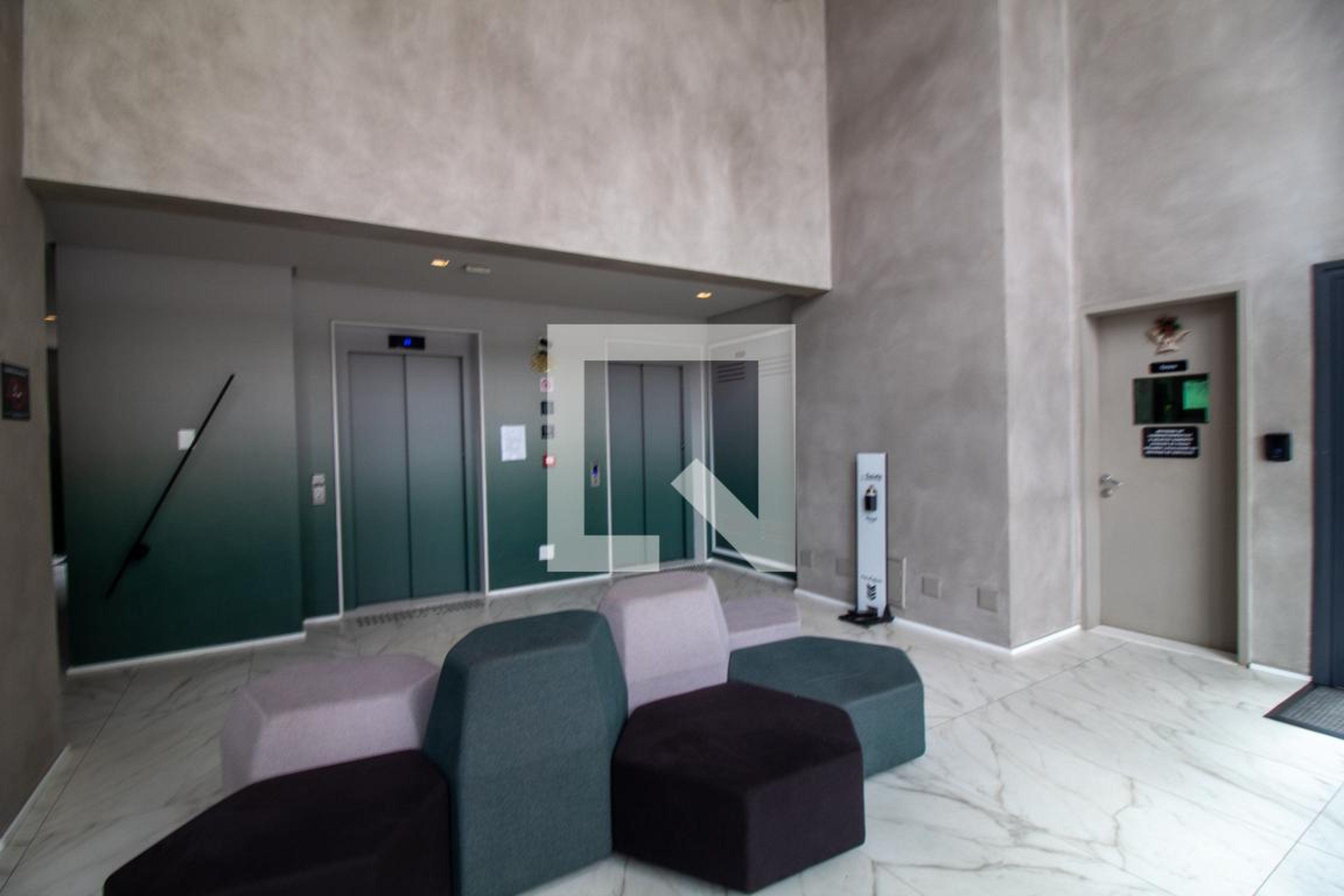 Hall Social - Charlie Acomodações - Charlie Brooklyn Studios