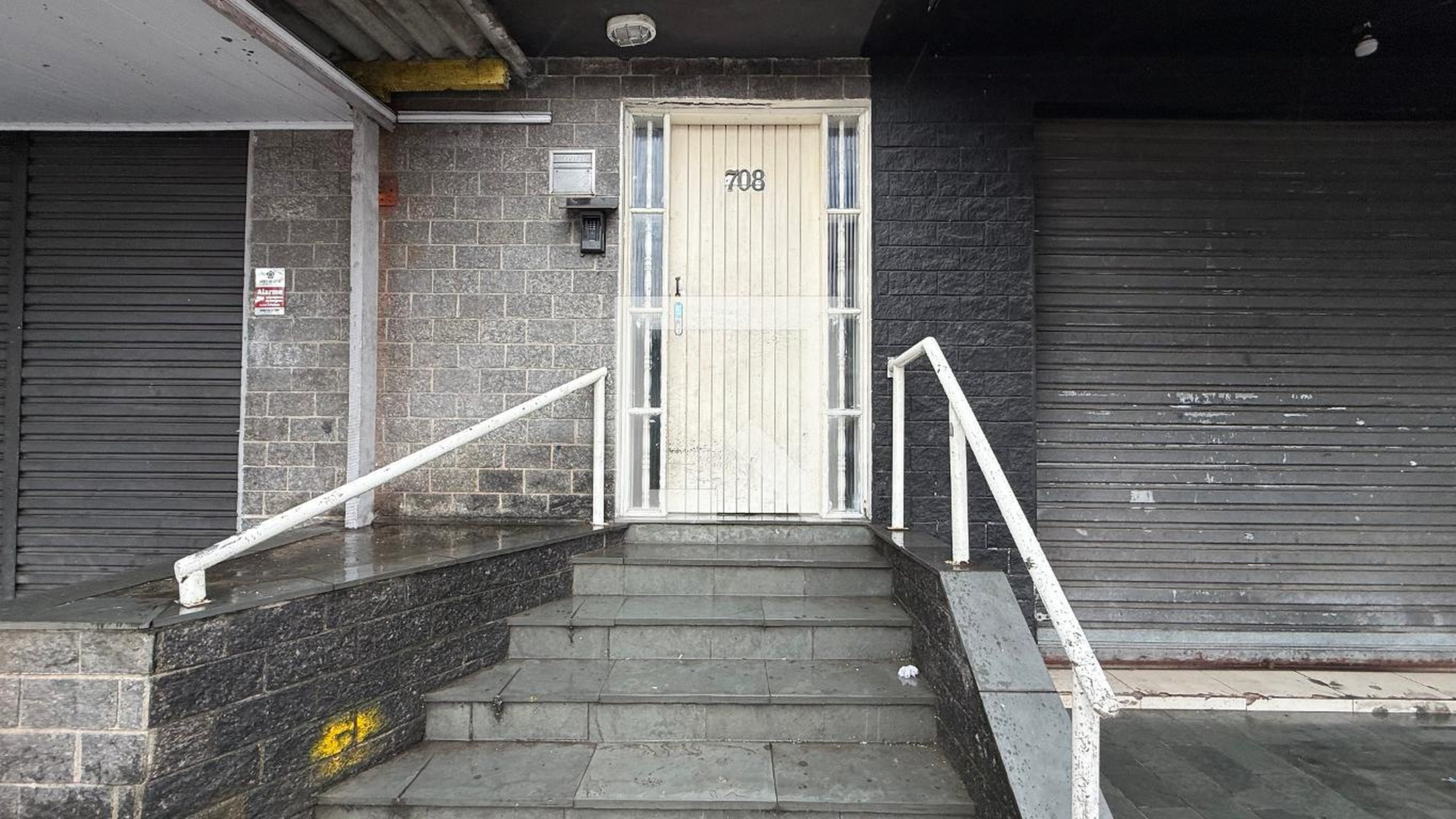 Fachada Condomínio em Alameda das Margaridas, 708