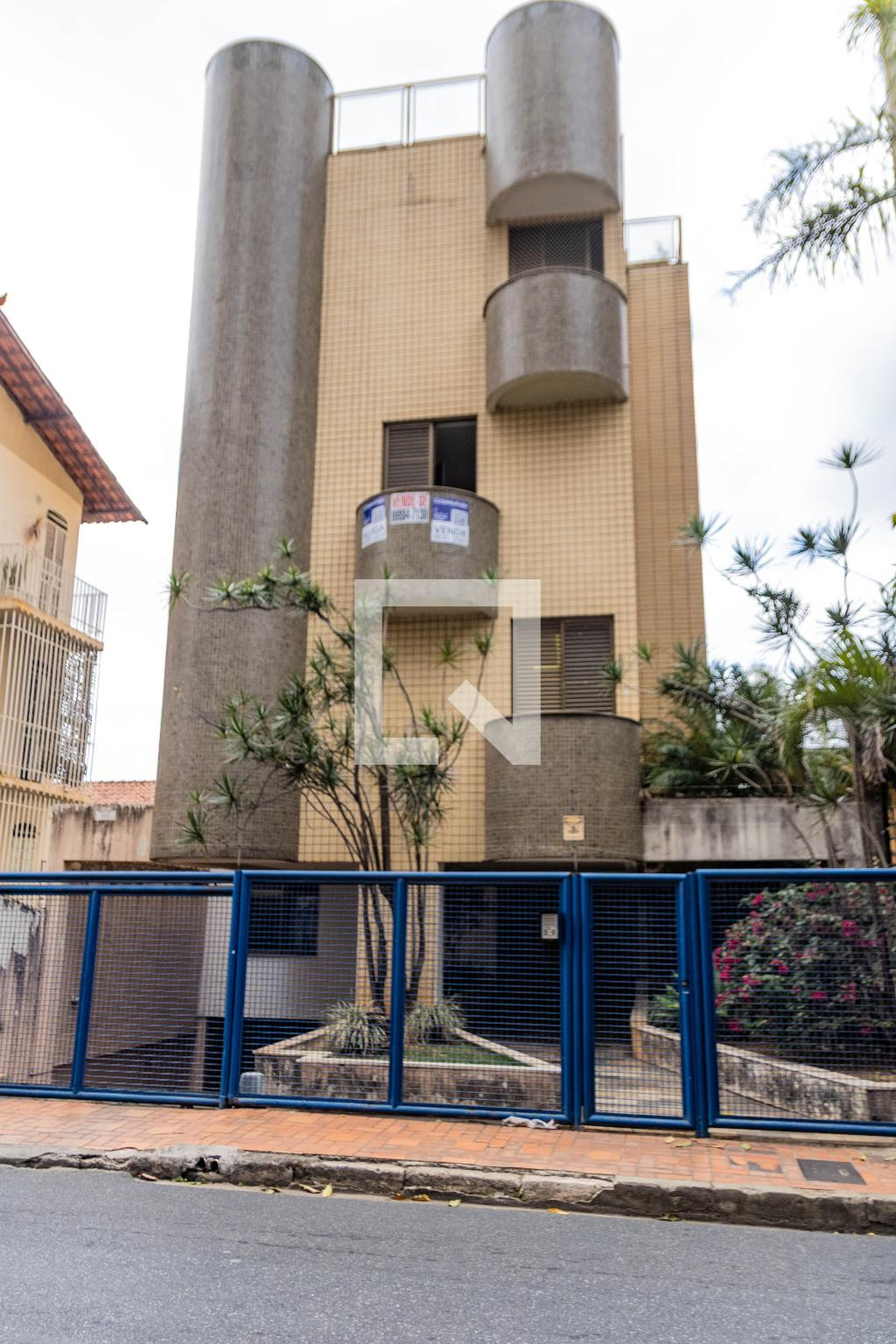 Fachada Condomínio em Rua Perdigão Malheiros, 181