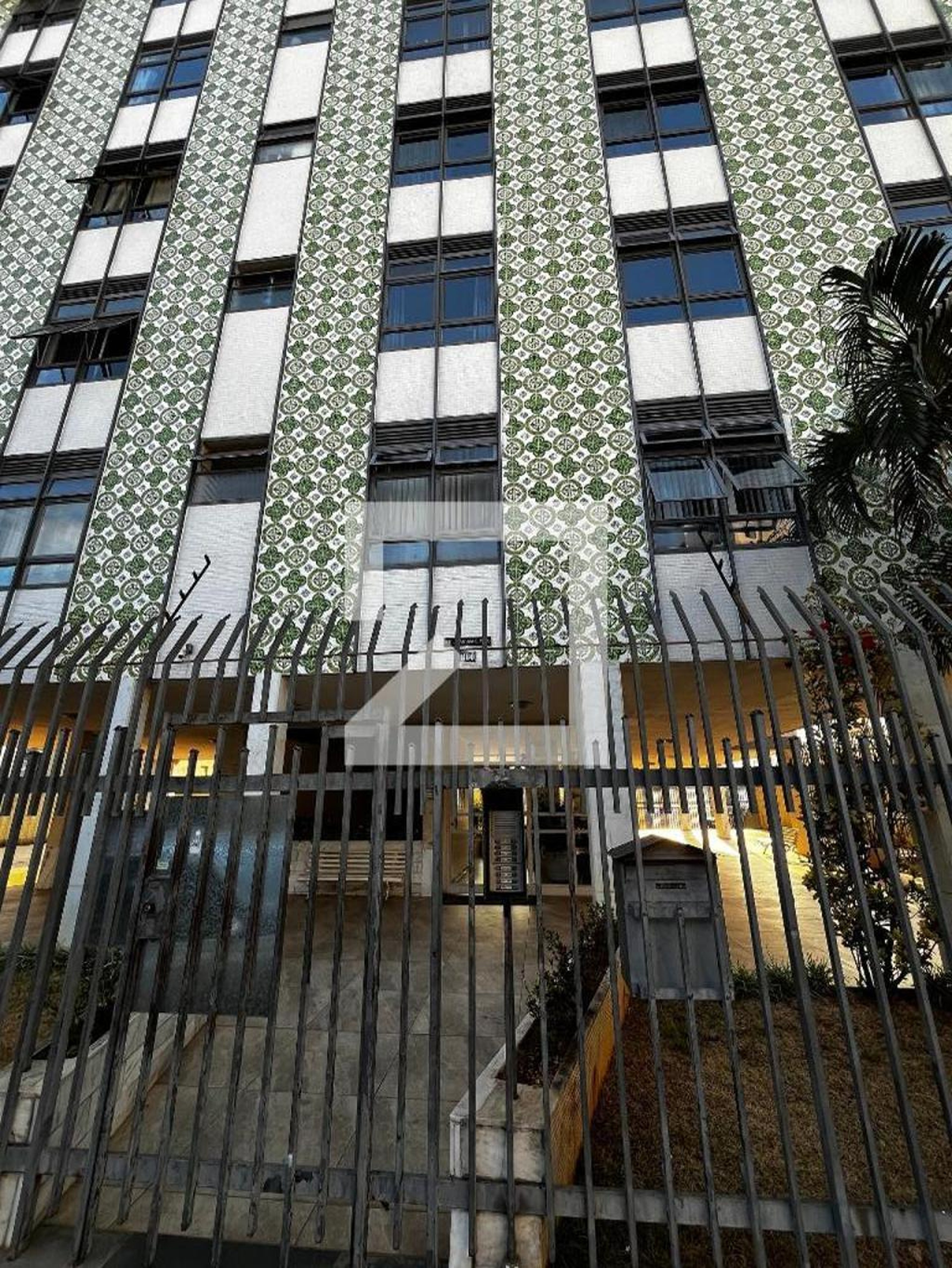 Fachada Condomínio em Rua Viamão, 880