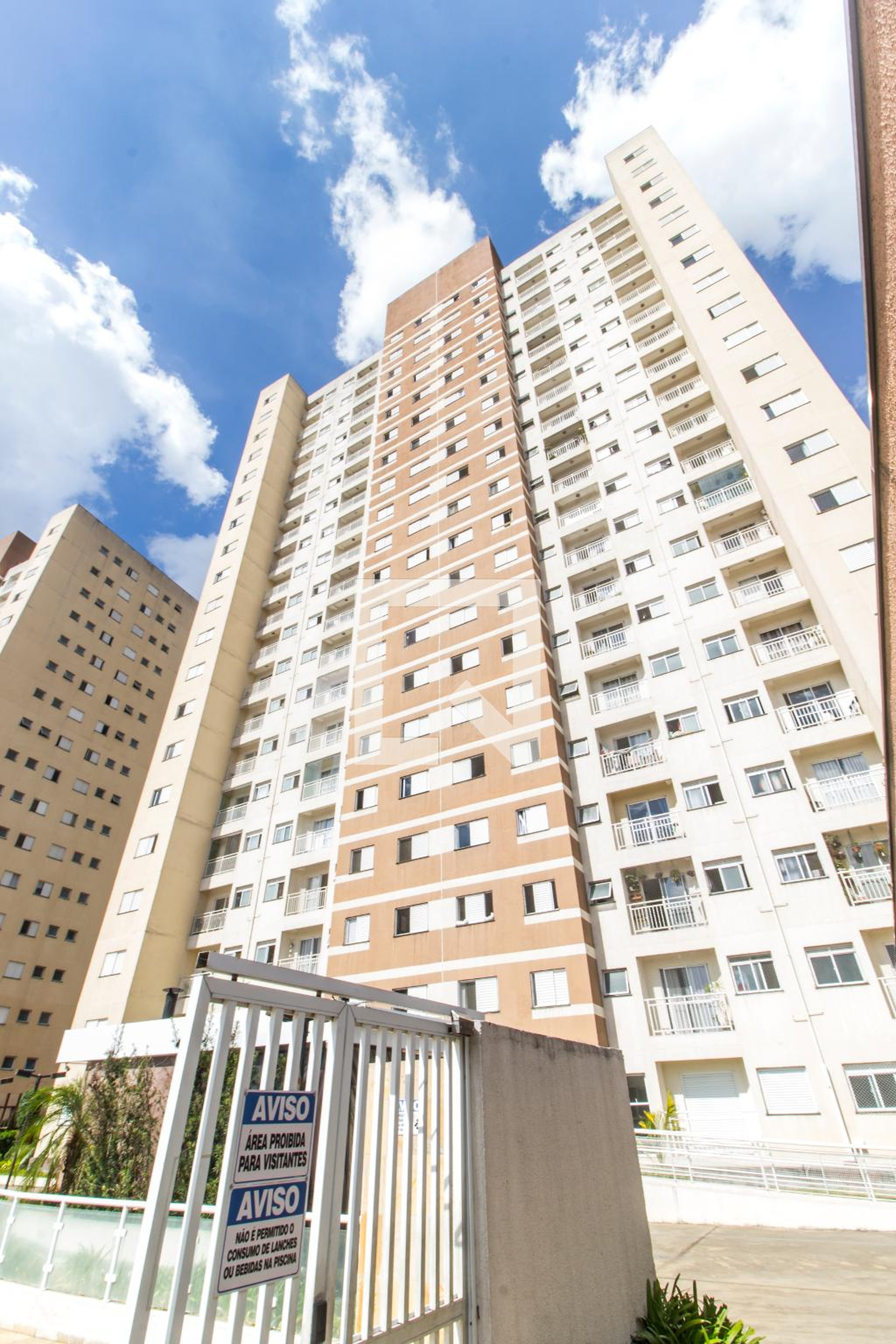 Fachada Condomínio Vista Bella