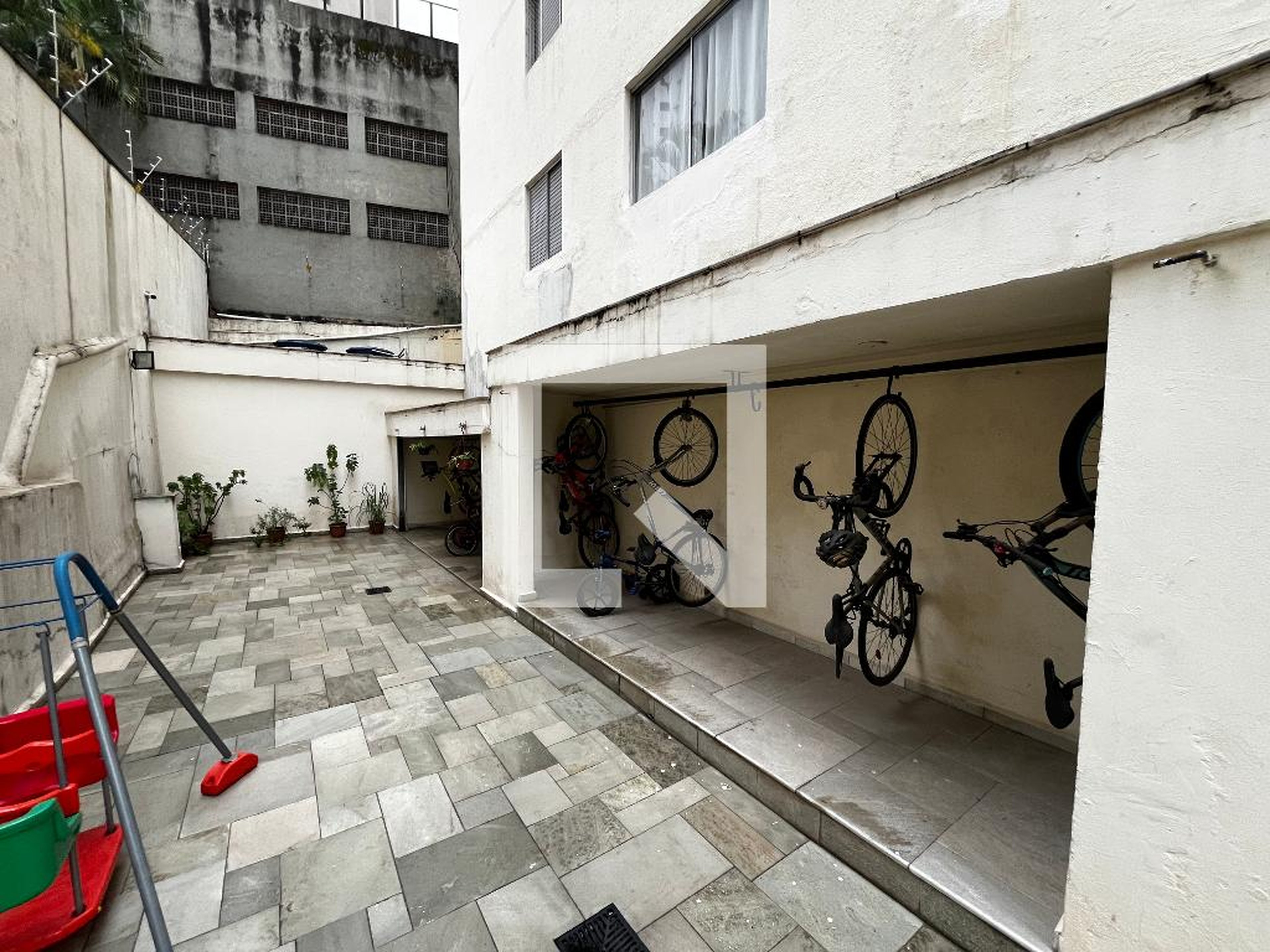 Bicicletário - Edifício Francisca Júlia