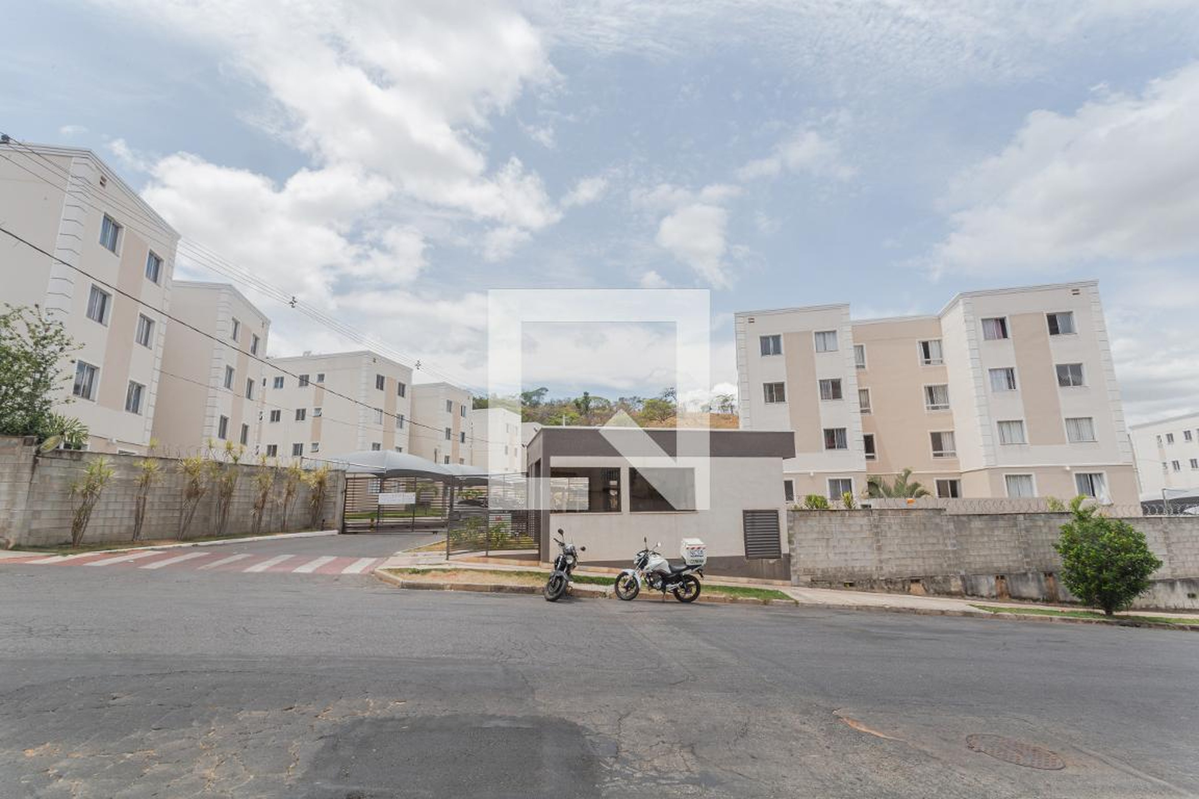 Fachada Condomínio em Rua Antônio Rodrigues da Costa, 567