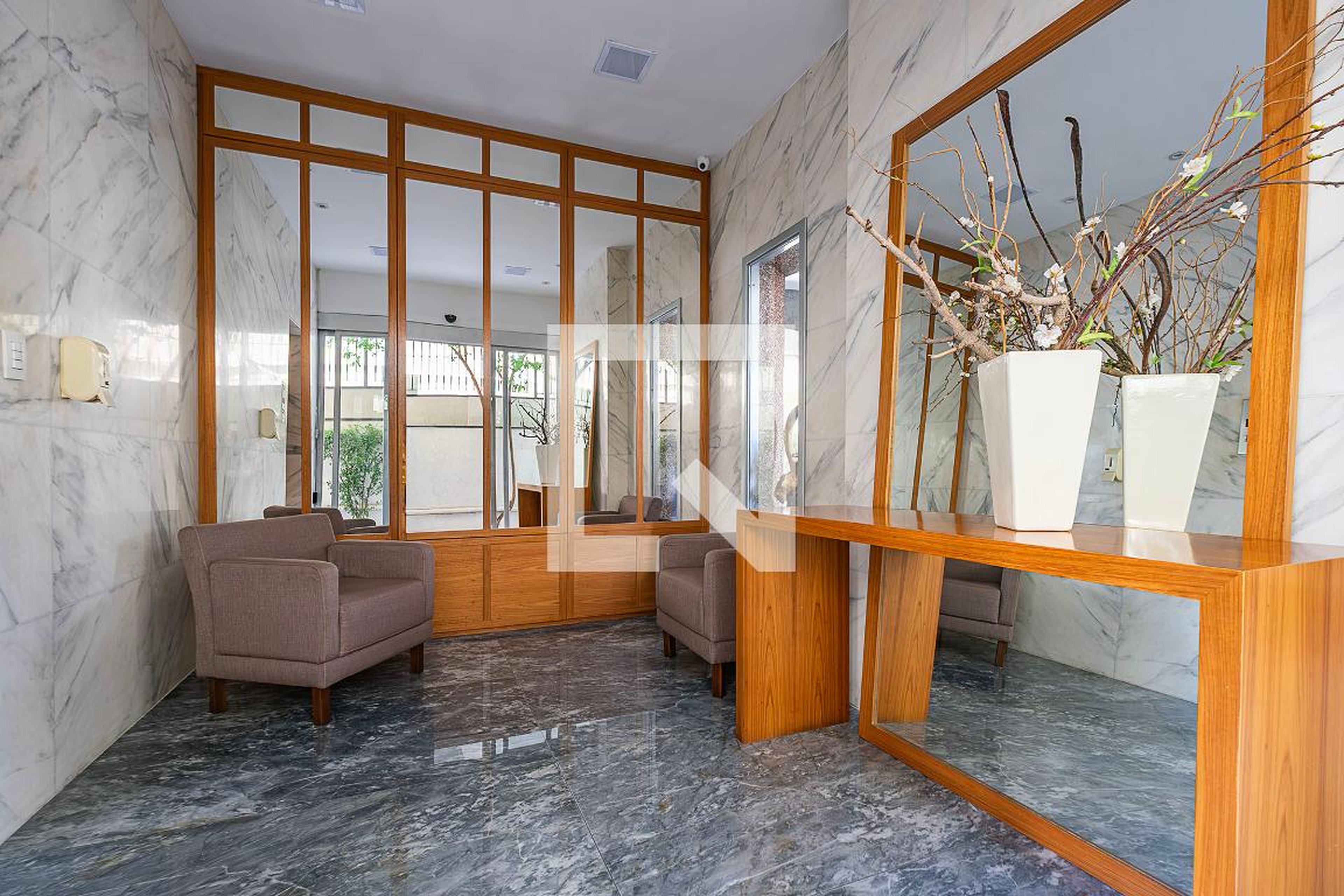 Hall de entrada - Edifício Maria Letitia