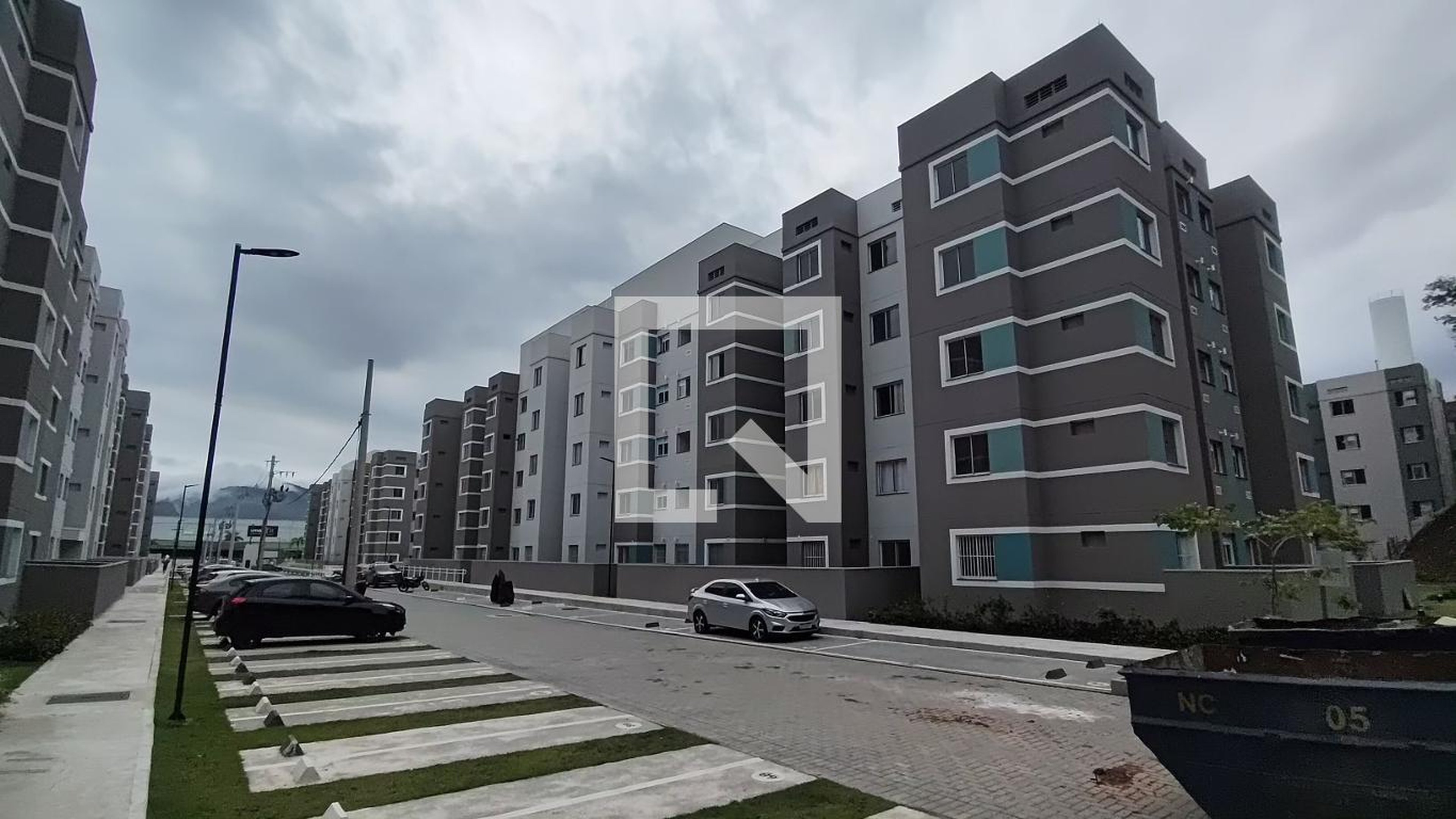 Fachada Condomínio em Estrada Marechal Miguel Salazar Mendes de Moraes, 960