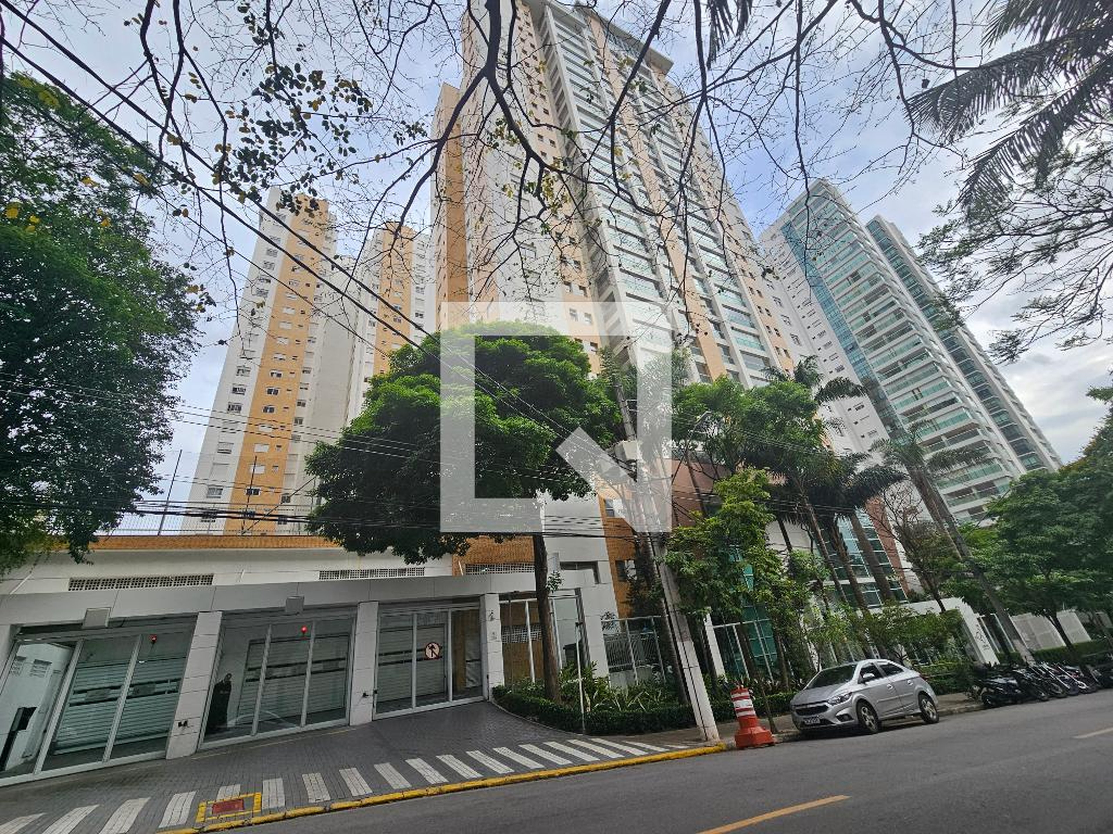 Fachada do Prédio Edifício Supremo Campo Belo