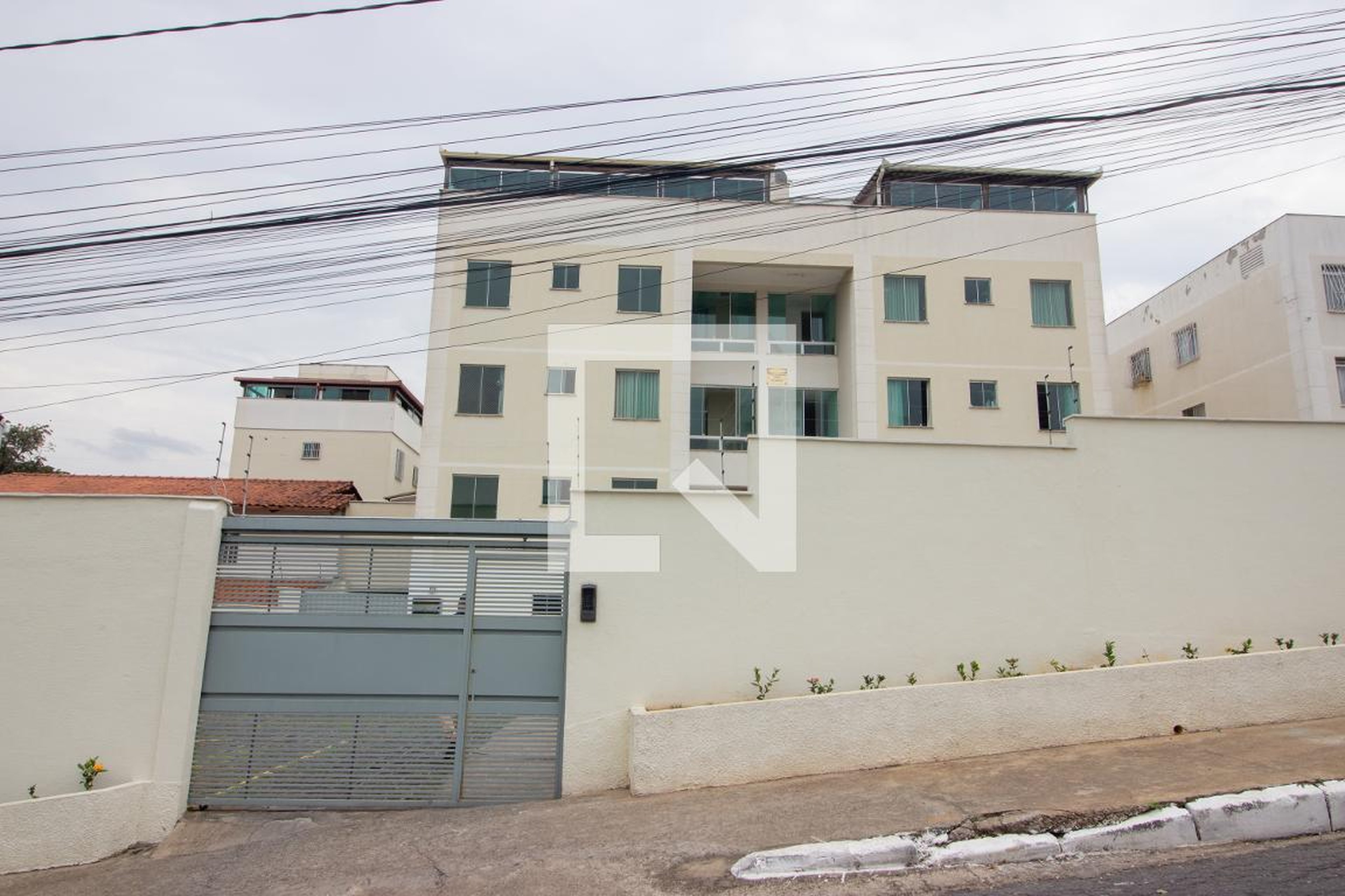 Fachada Condomínio em Rua Visconde de Sabóia, 90