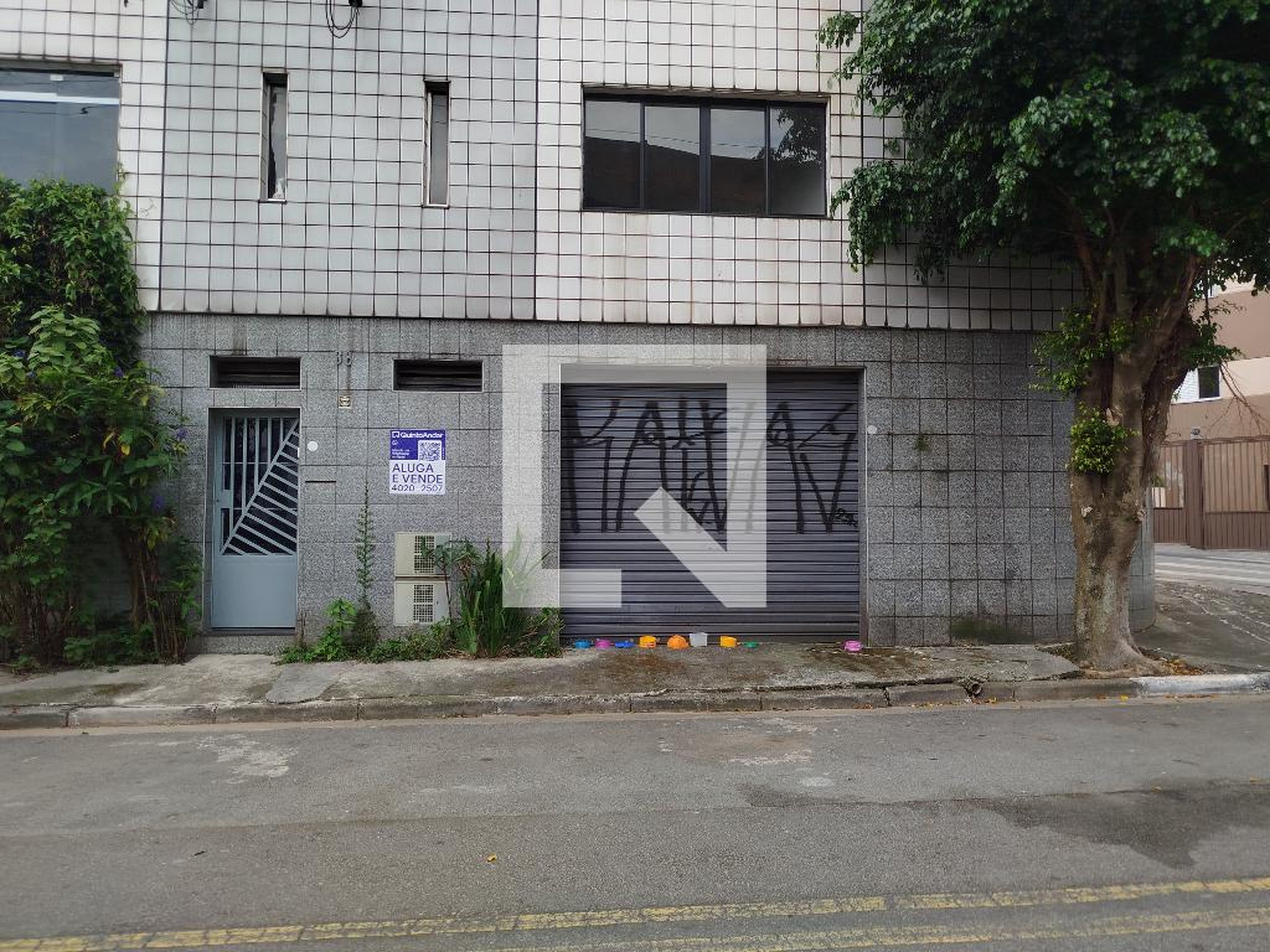 Fachada Condomínio em Rua Água Marinha, 38