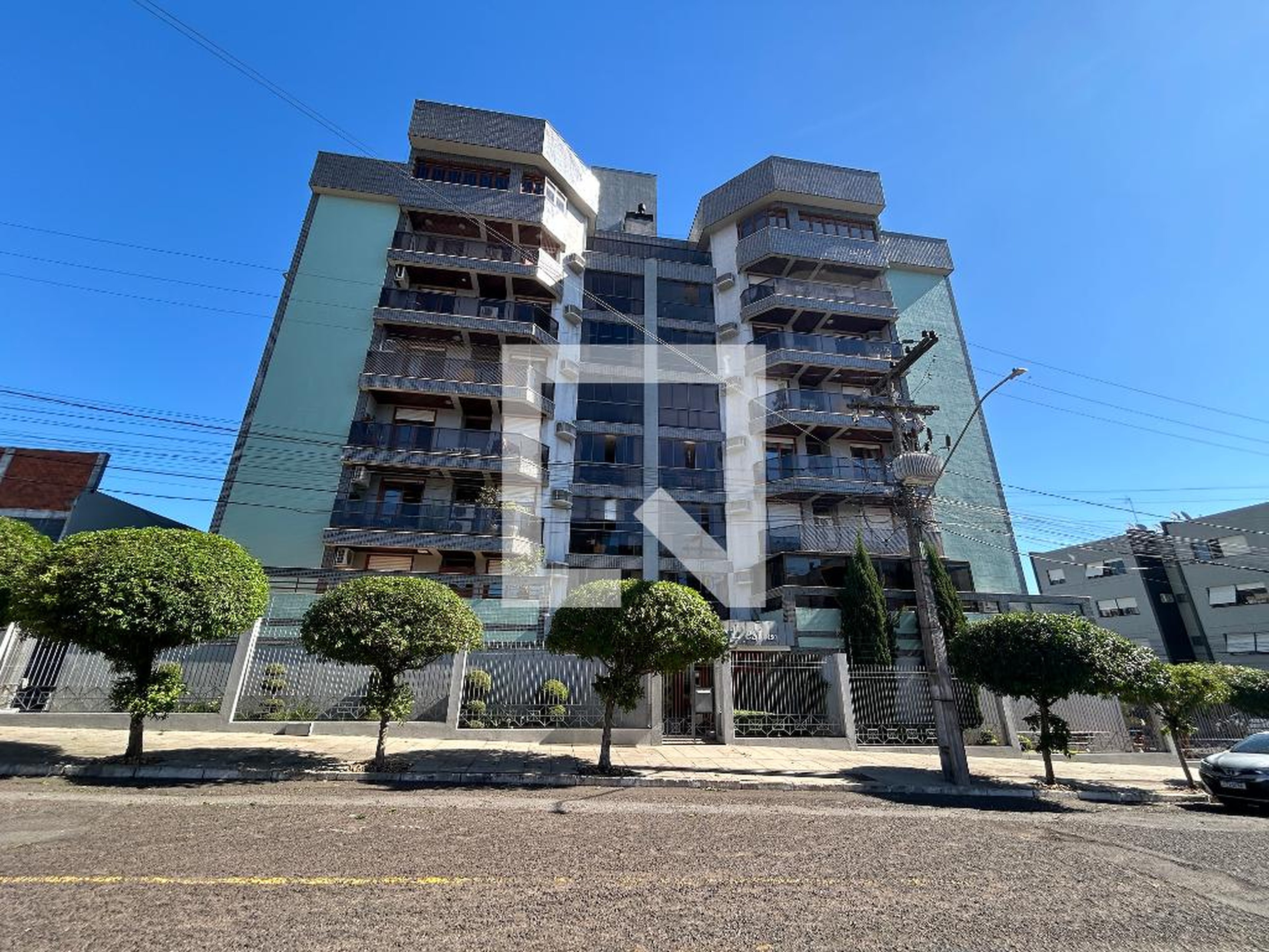 Fachada Condomínio em Rua Luiz de Camões, 150