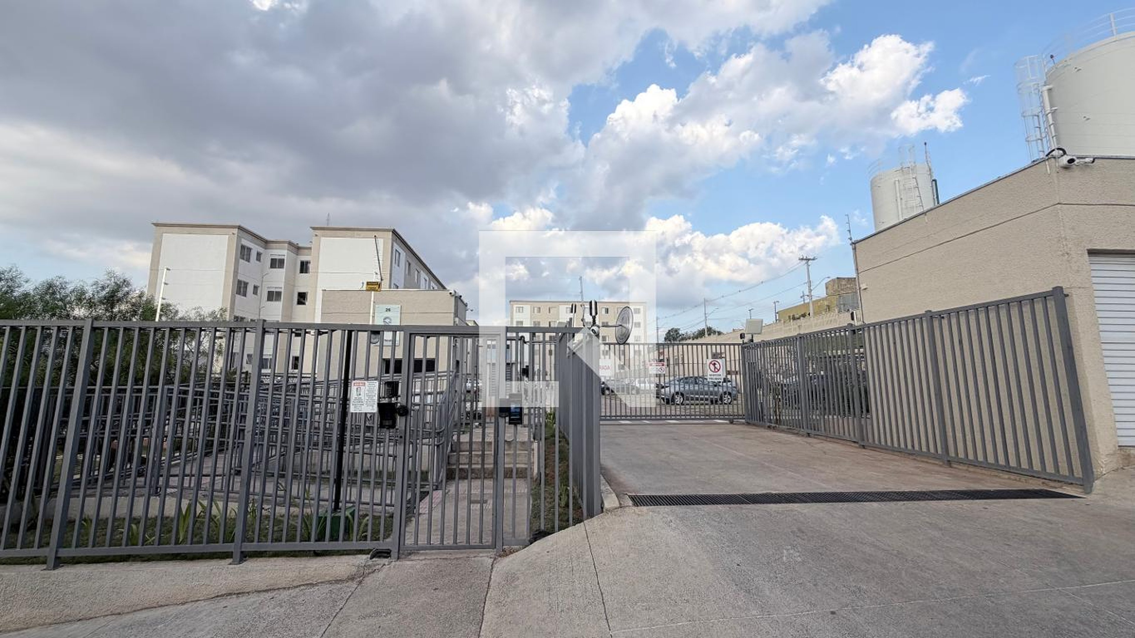 Fachada Condomínio Reserva do Lago