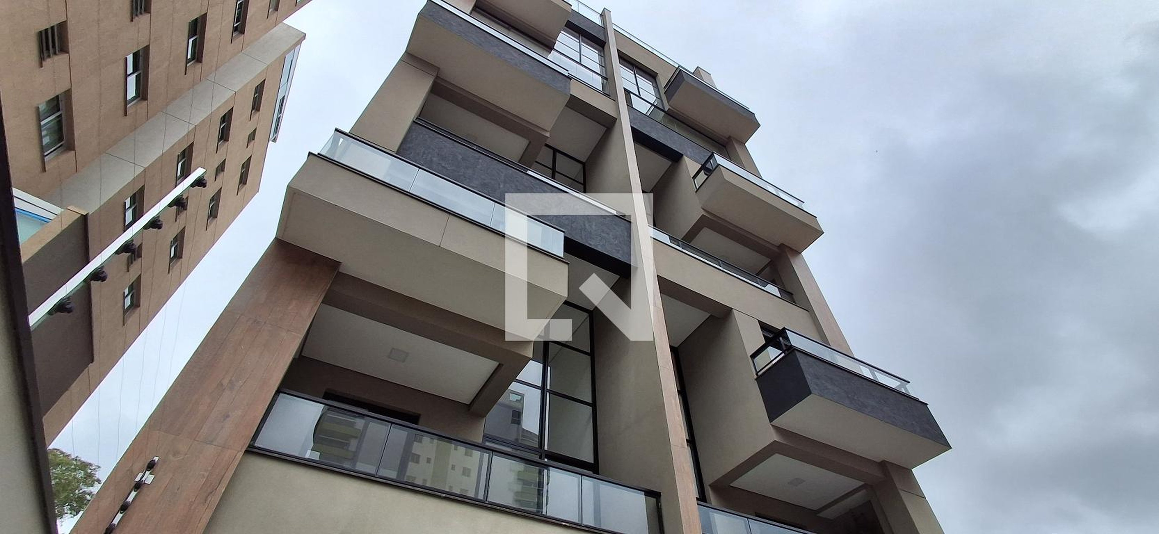 Fachada Condomínio em Rua José Monteiro Filho, 346