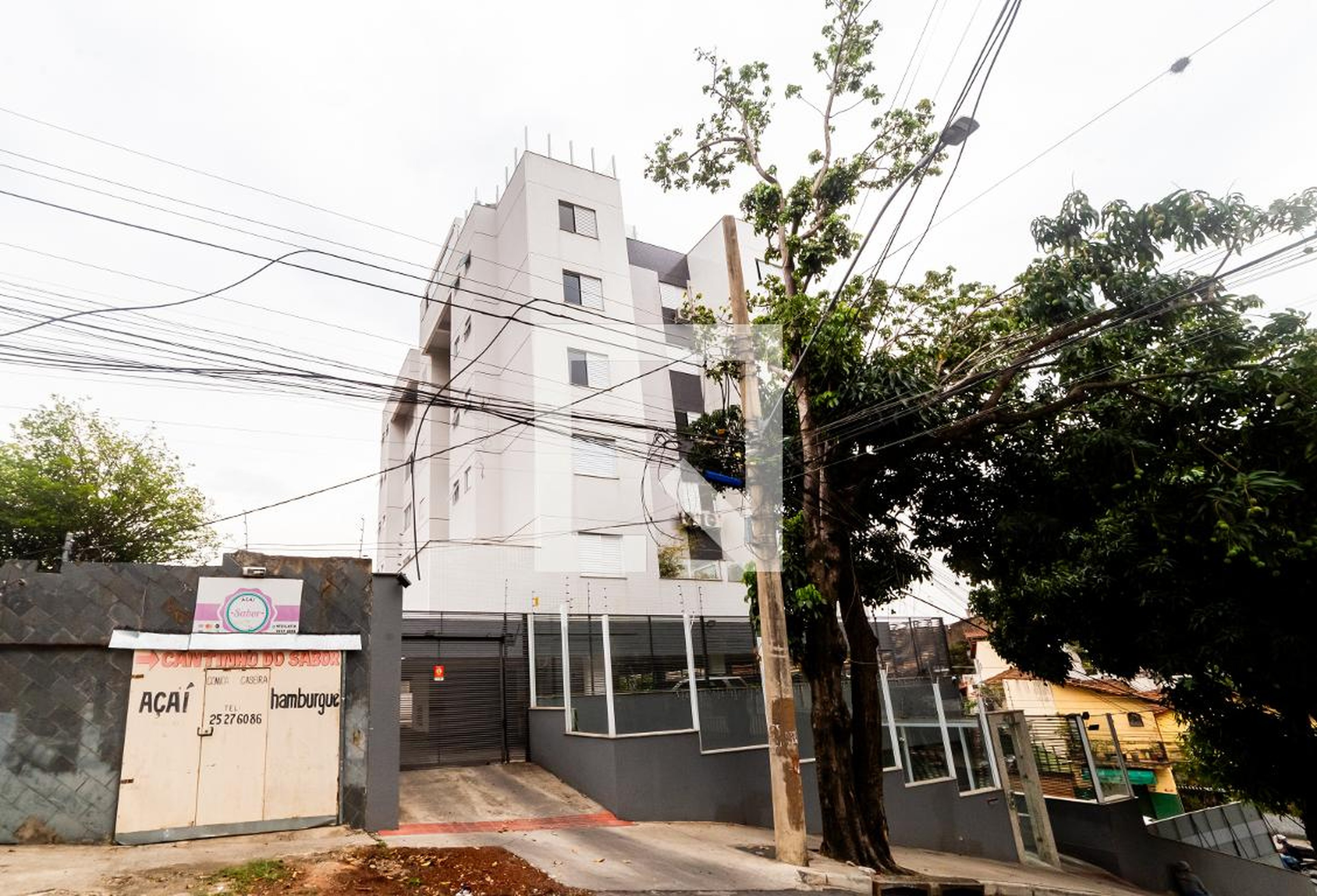 Fachada do Prédio Condomínio em Rua Itaí, 476