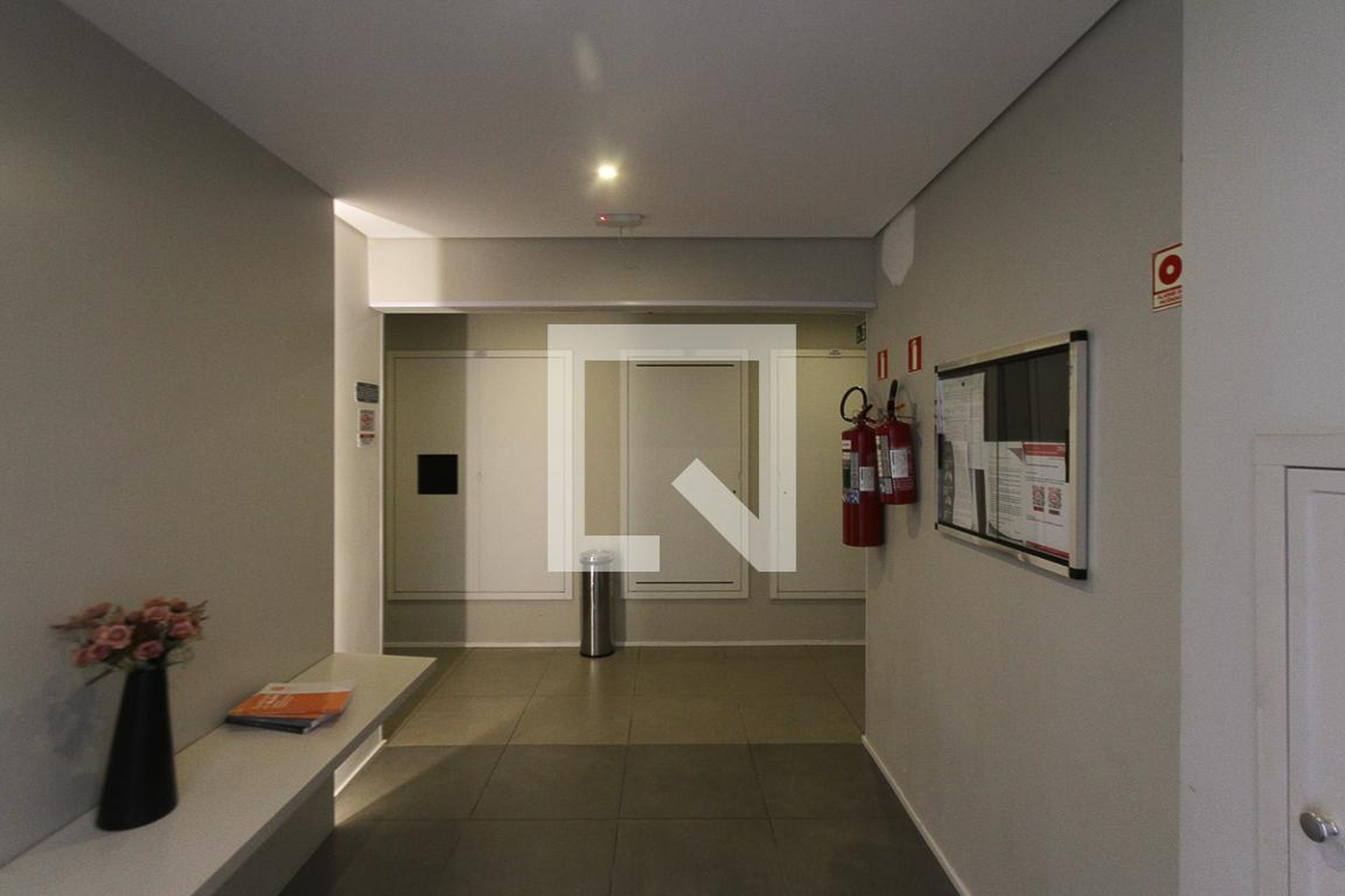 Hall - P. Vila Prudente - Vila Ema