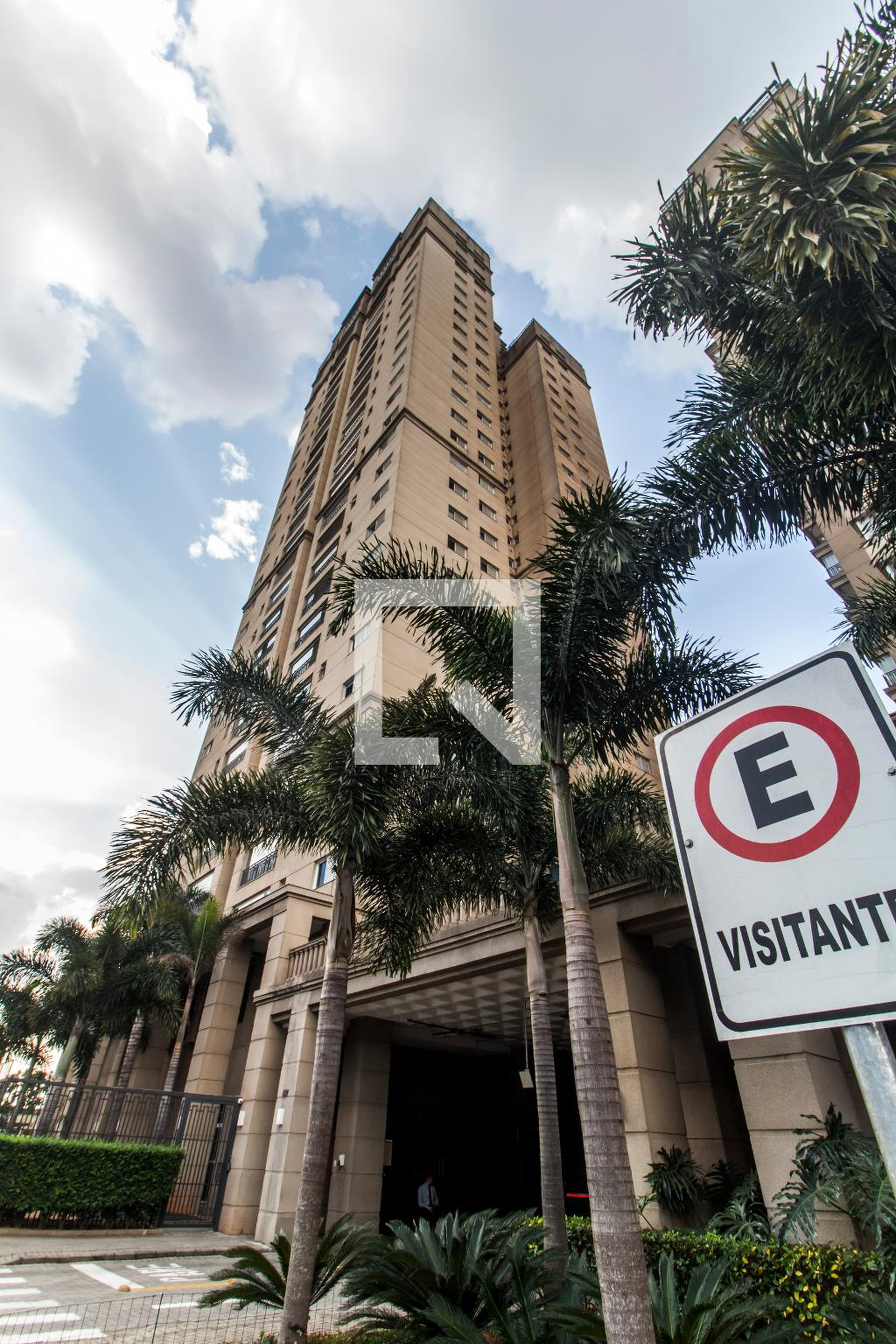 Fachada Condomínio Alpha Park