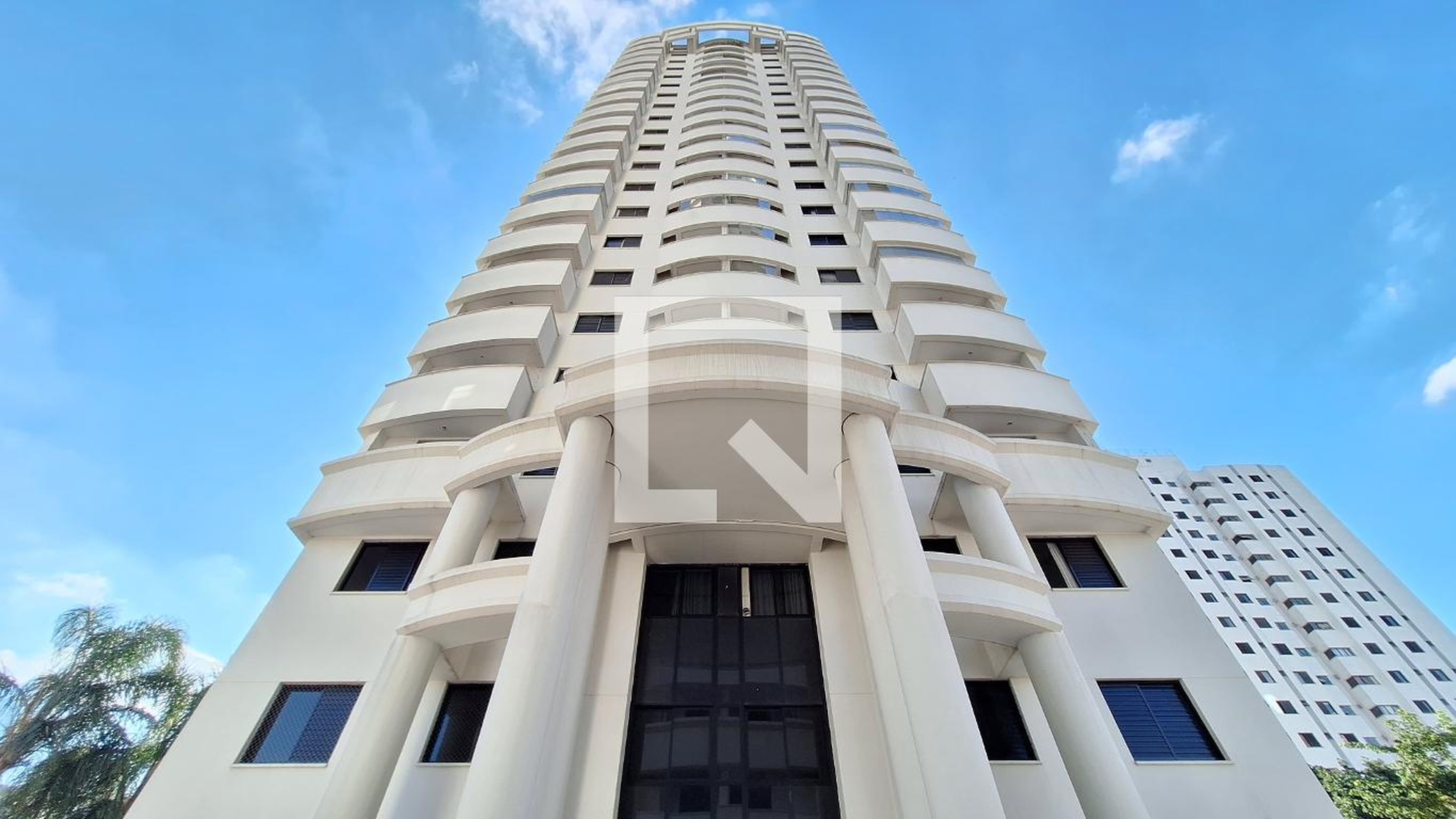 Fachada Condomínio Royal Park