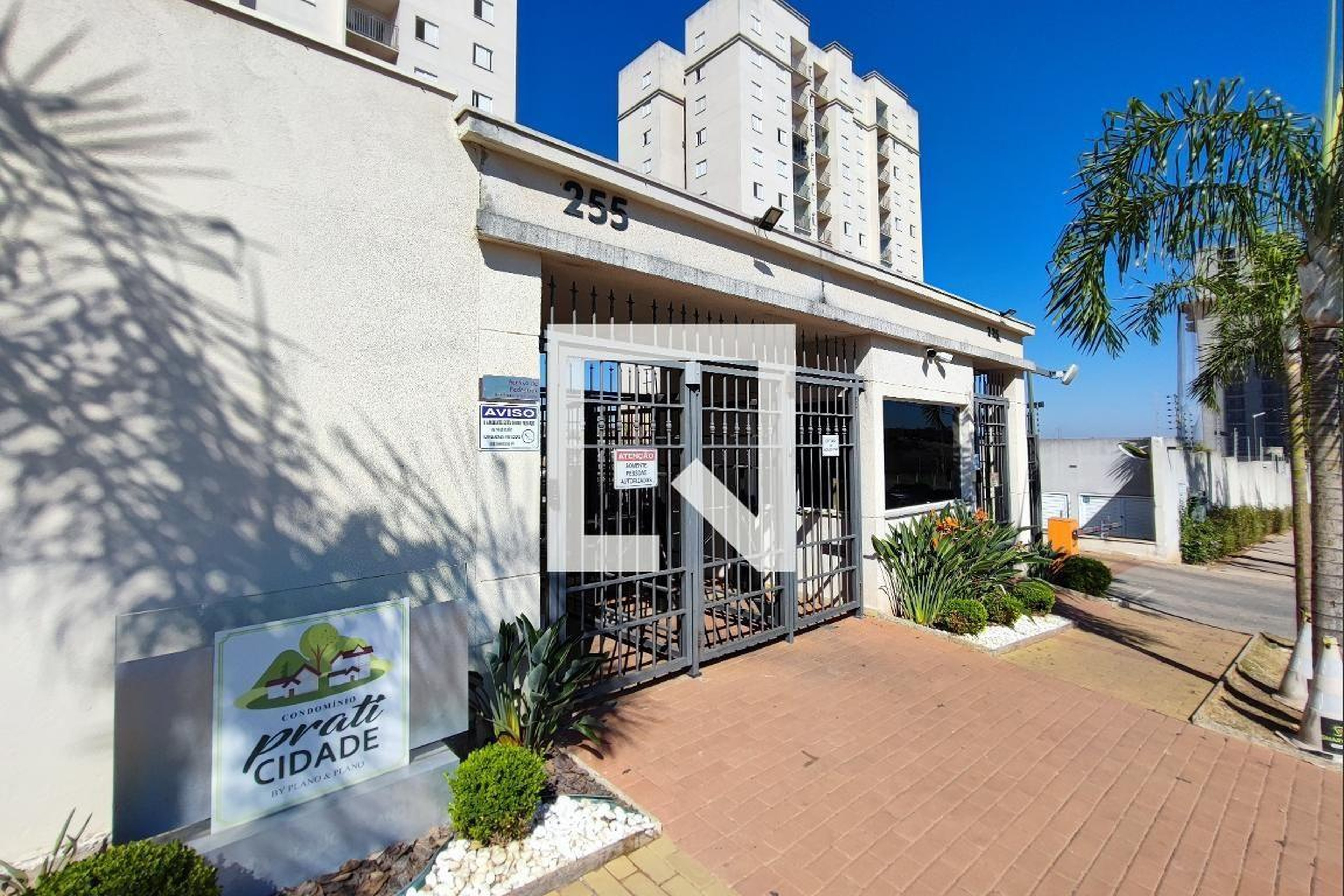 Fachada do Condomínio Condomínio Praticidade