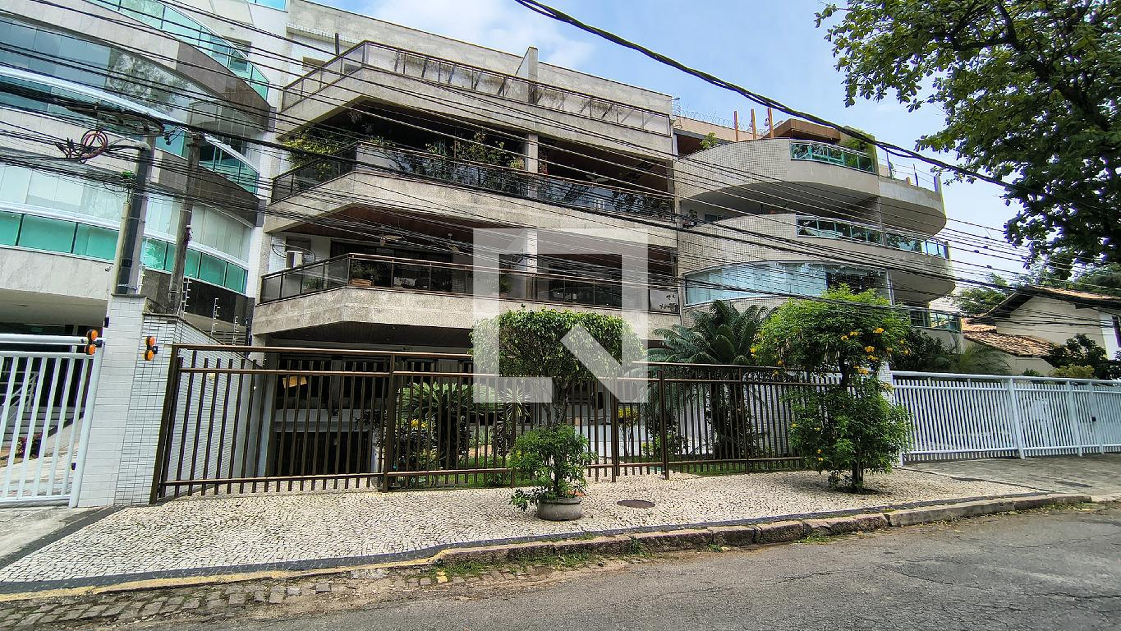 Fachada do Prédio Condomínio Villa de Monterey