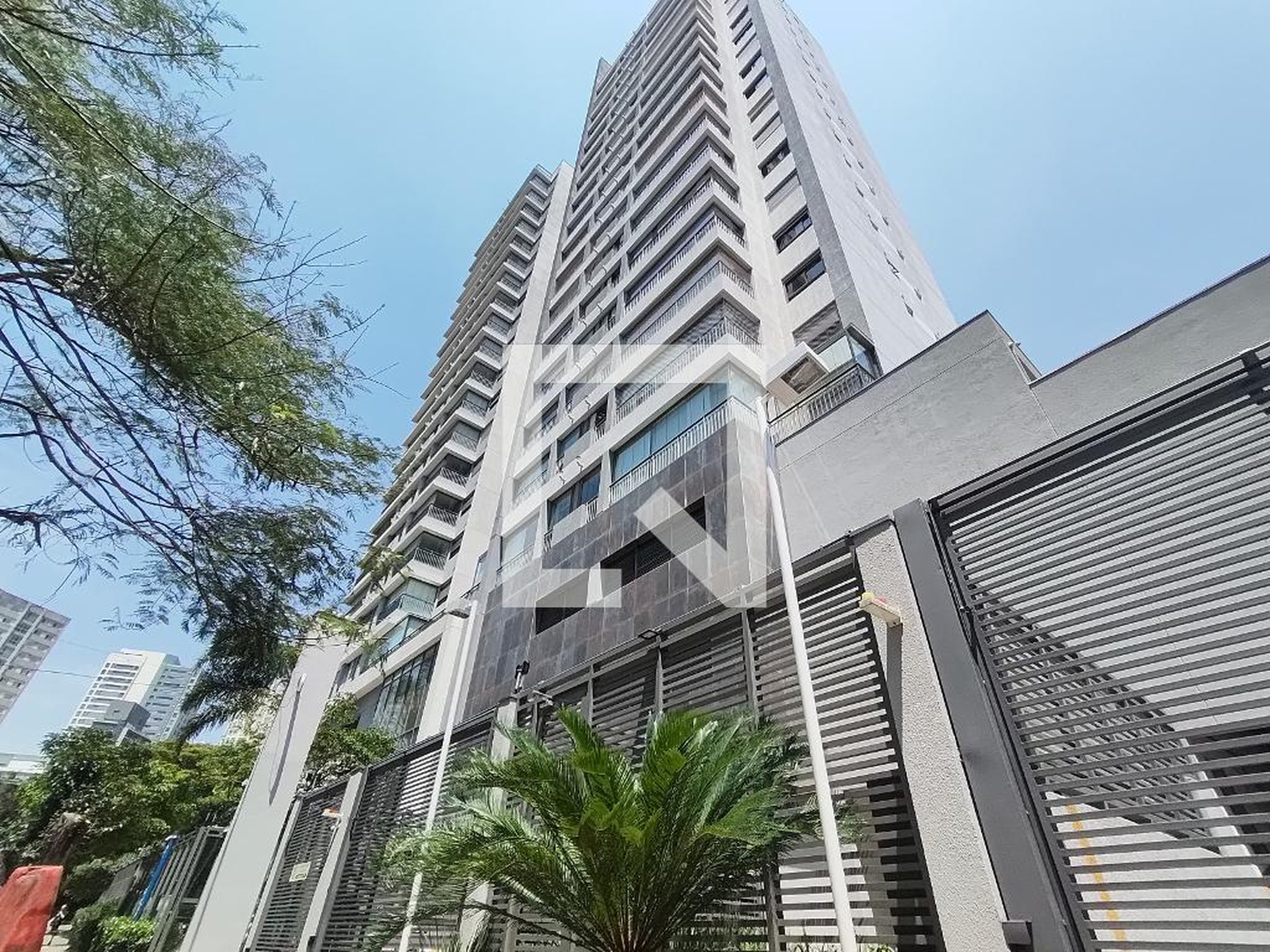 Fachada Condomínio Place Madalena