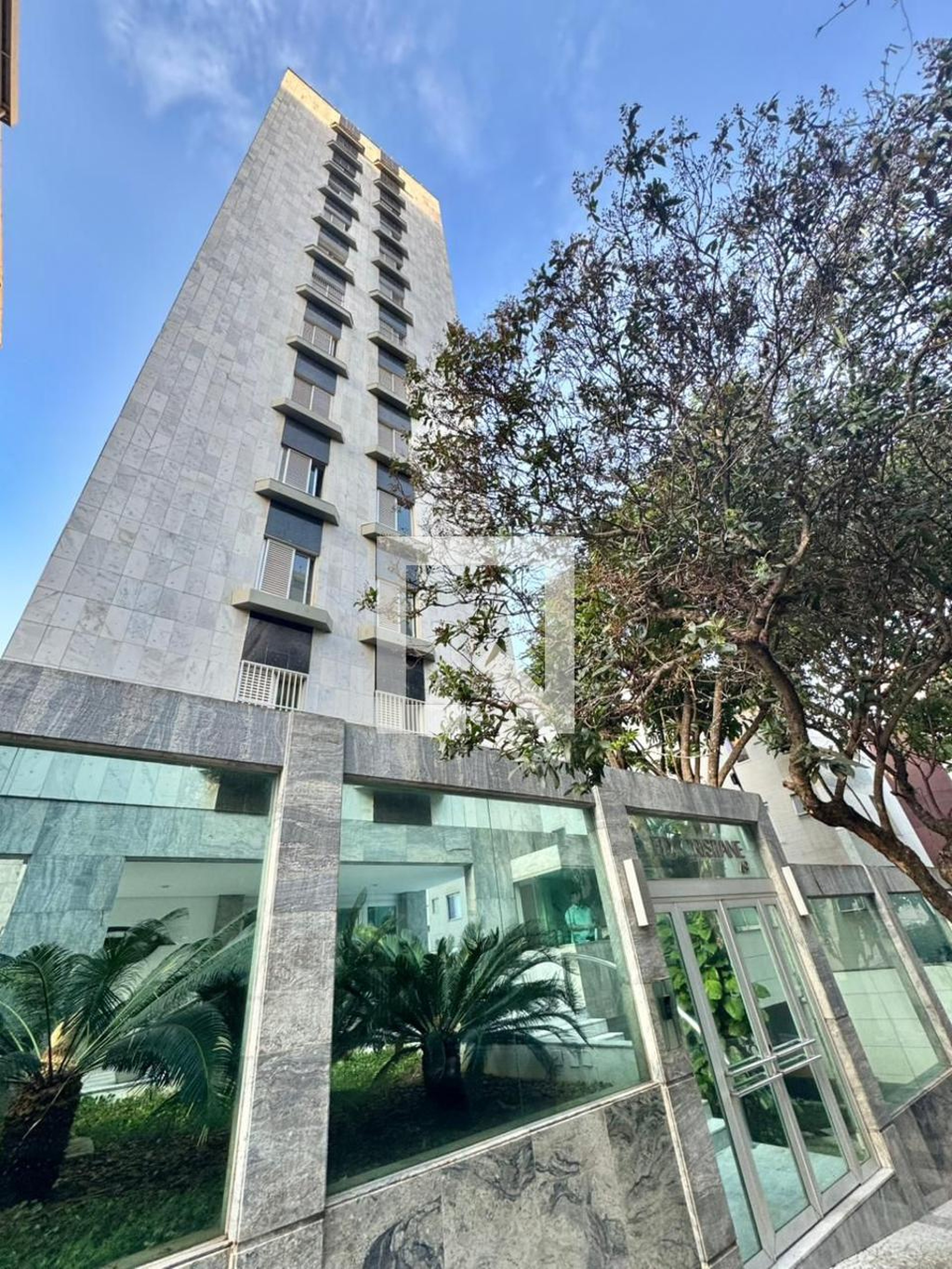 Fachada Edifício Cristiane