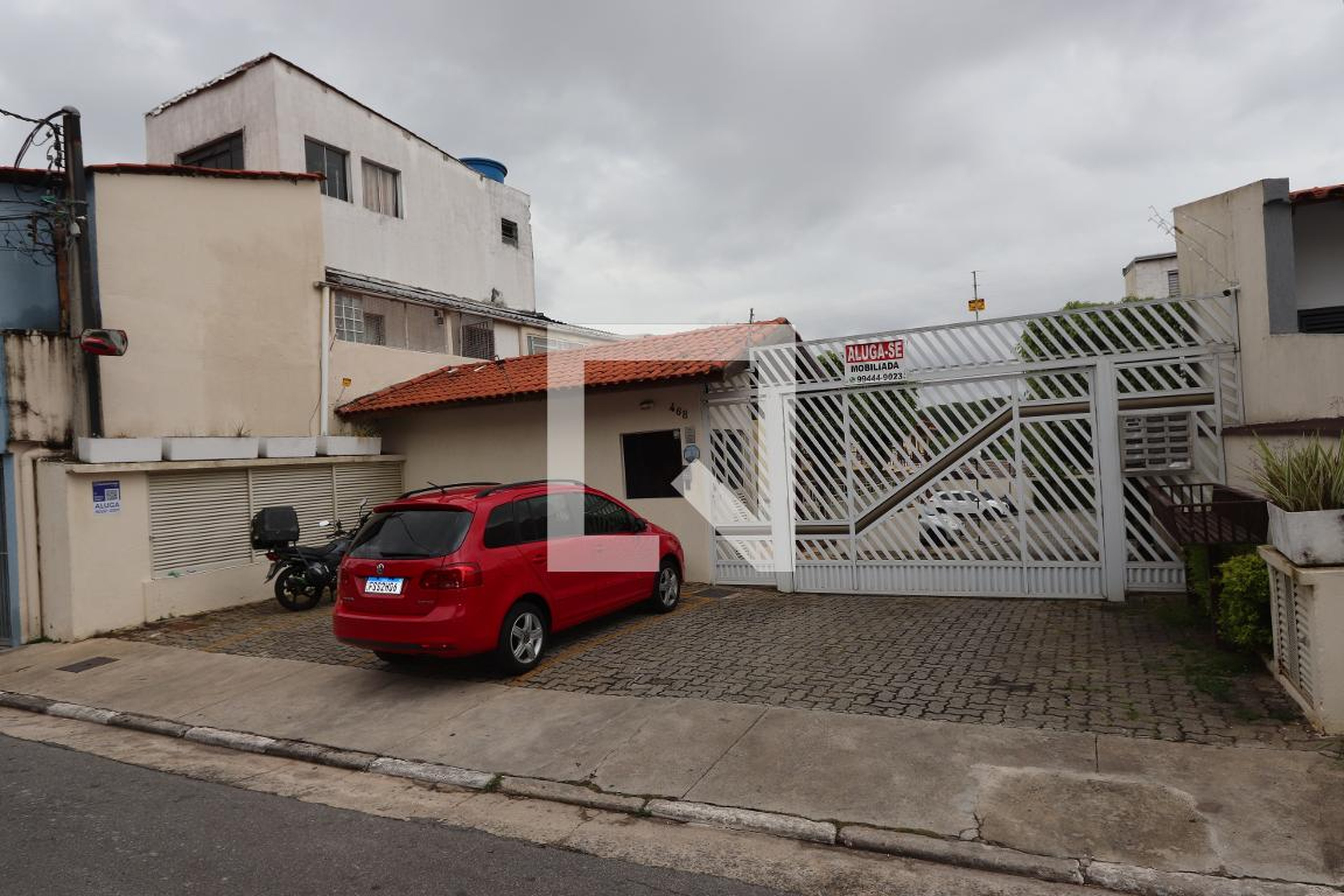 Fachada do condomínio Condomínio Villa Muller