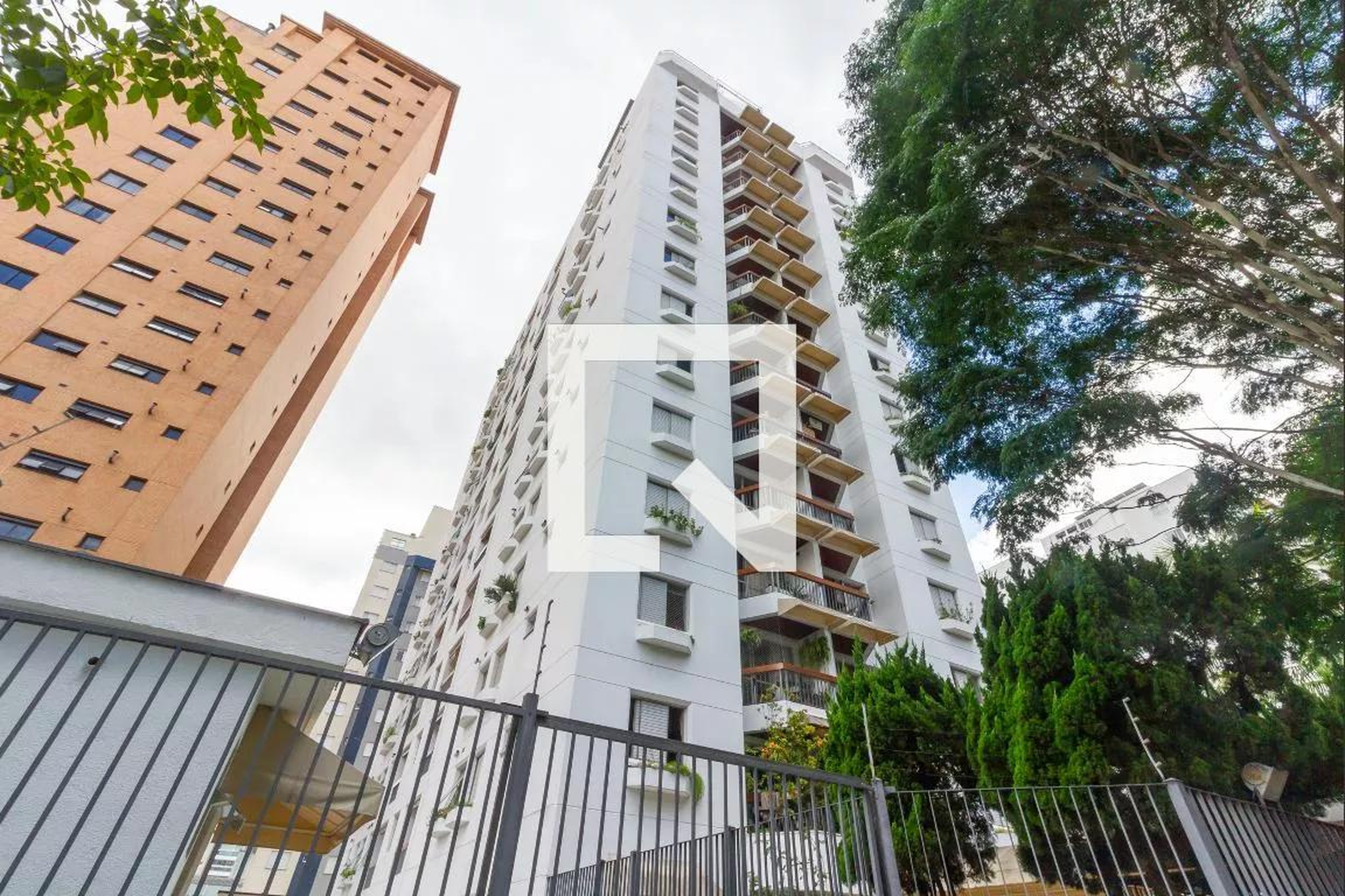 Fachada Condomínio Paço do Aimberê