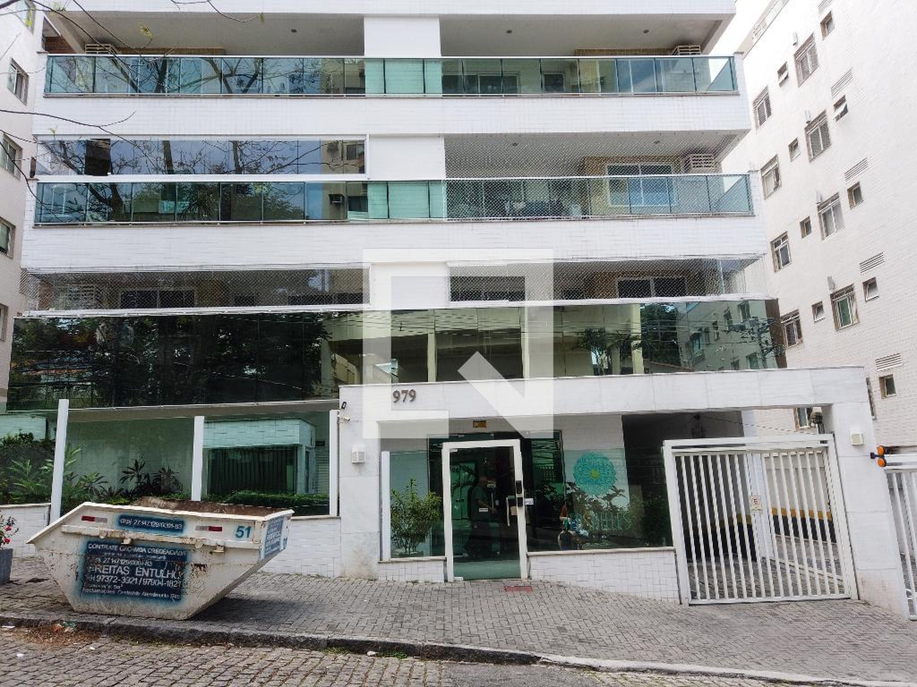 Fachada Condomínio Versailles