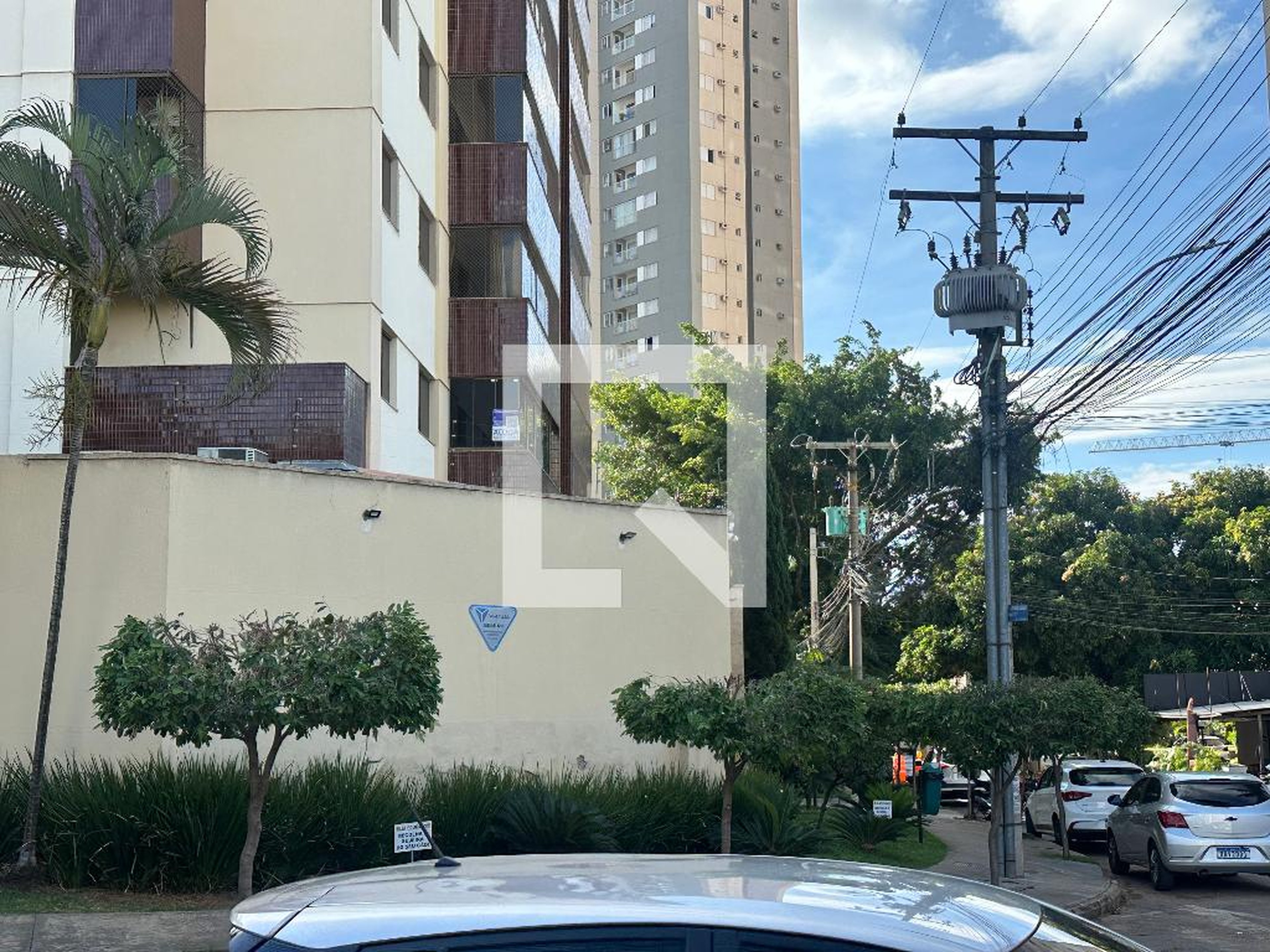 Fachada Condomínio em Rua 1037, 0