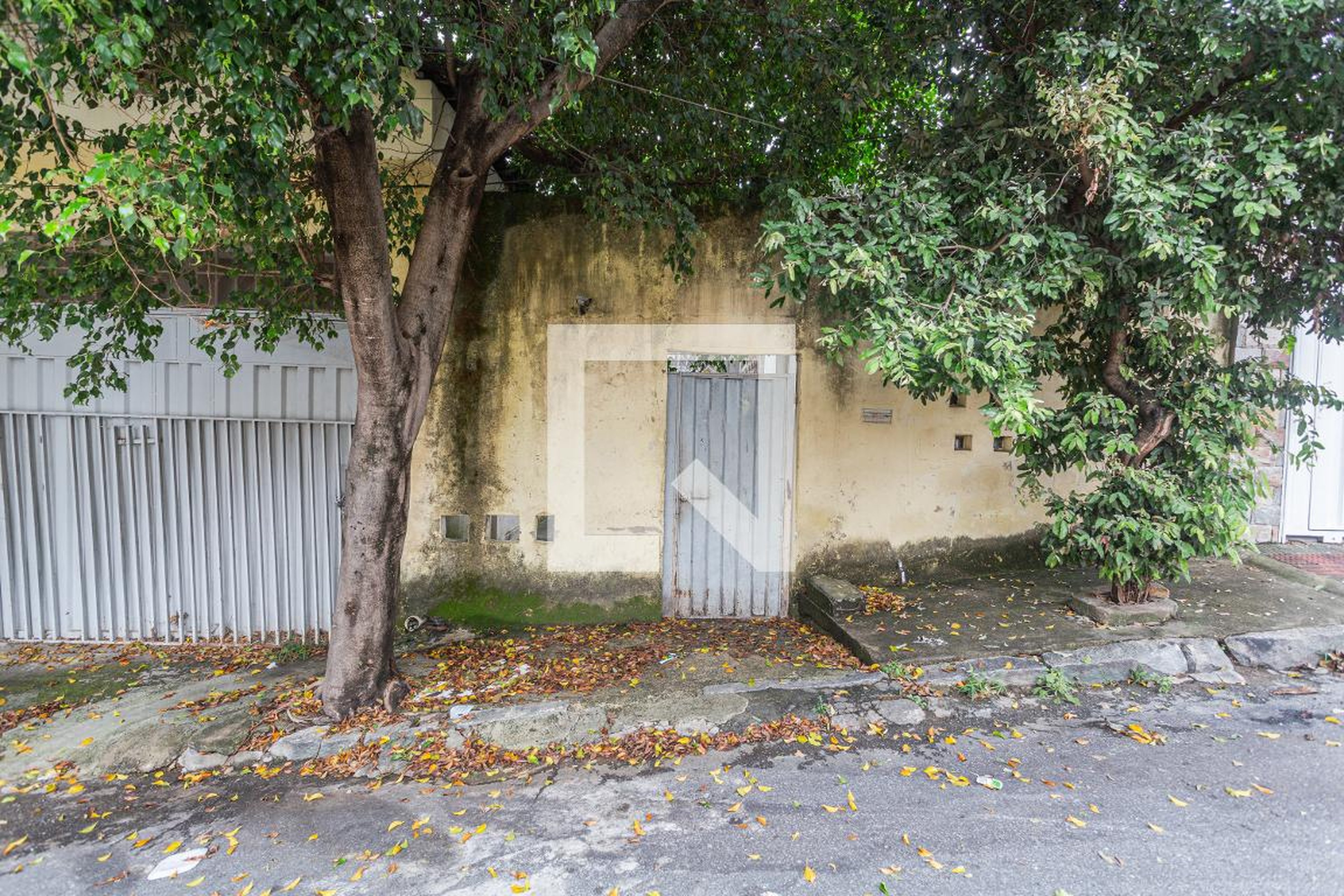 Fachada Condomínio em Rua São Clemente, 1184