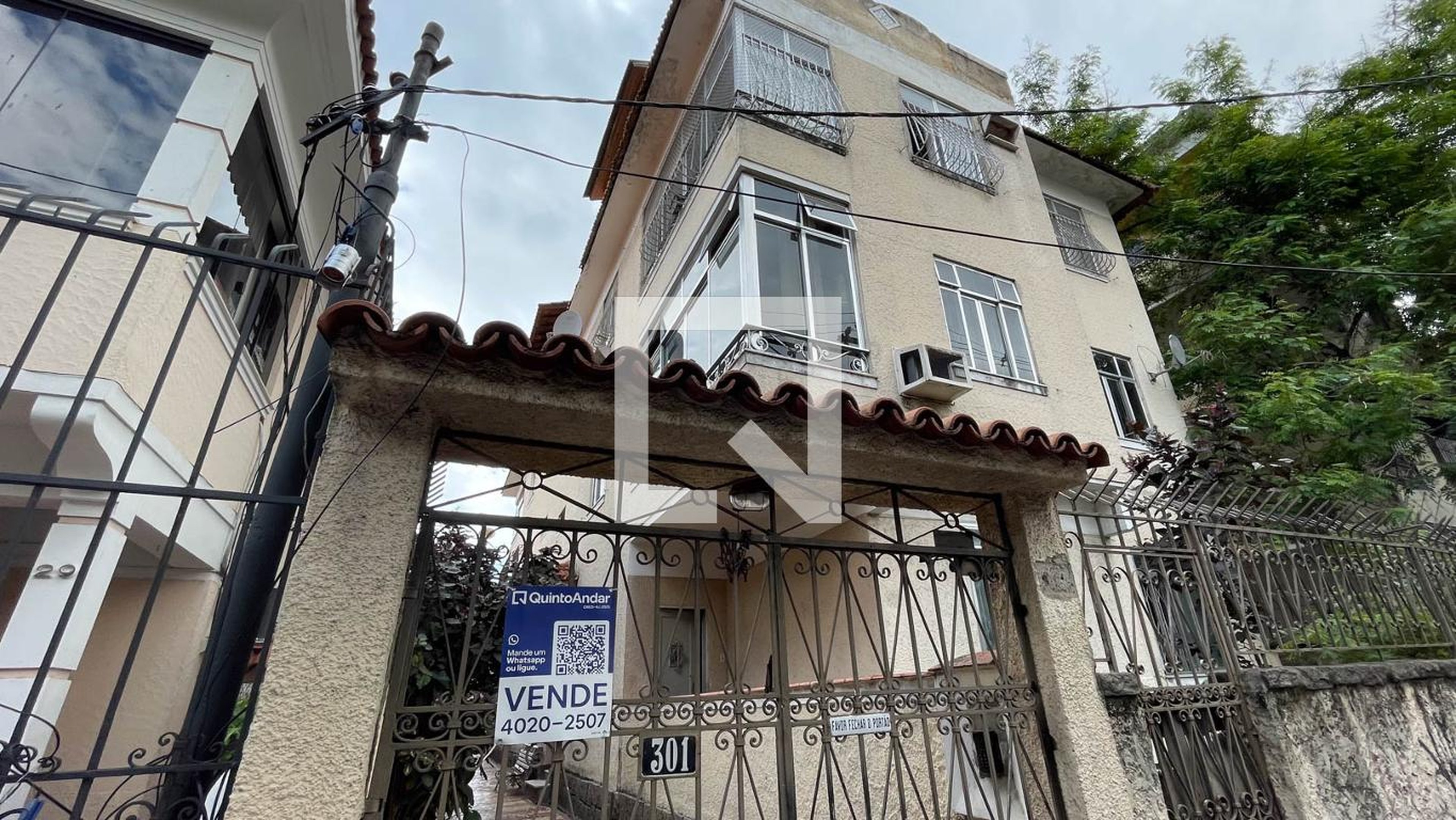 Fachada Condomínio em Rua Engenheiro Gama Lôbo, 301