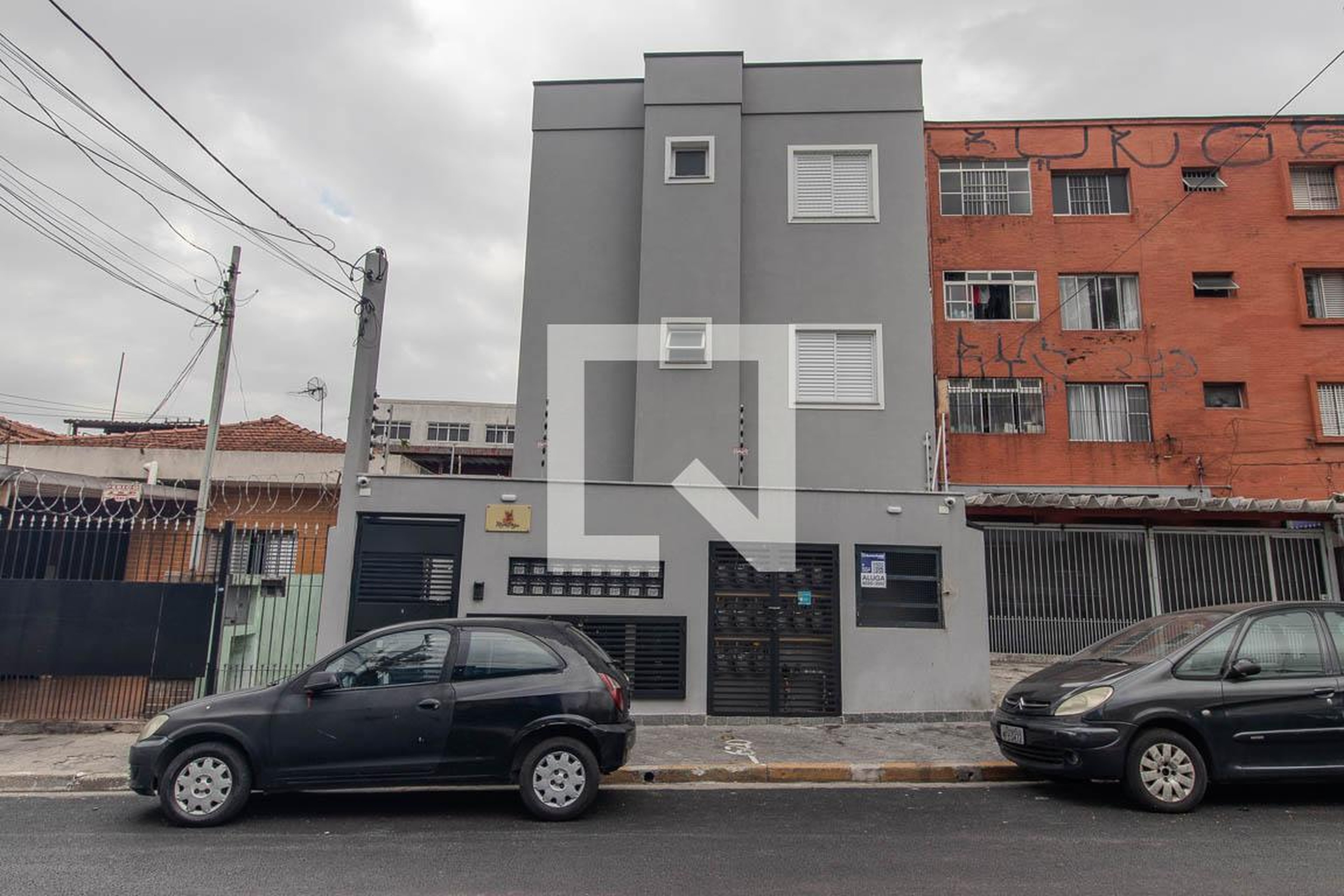 Fachada Condomínio em Avenida Francisco Rodrigues, 626