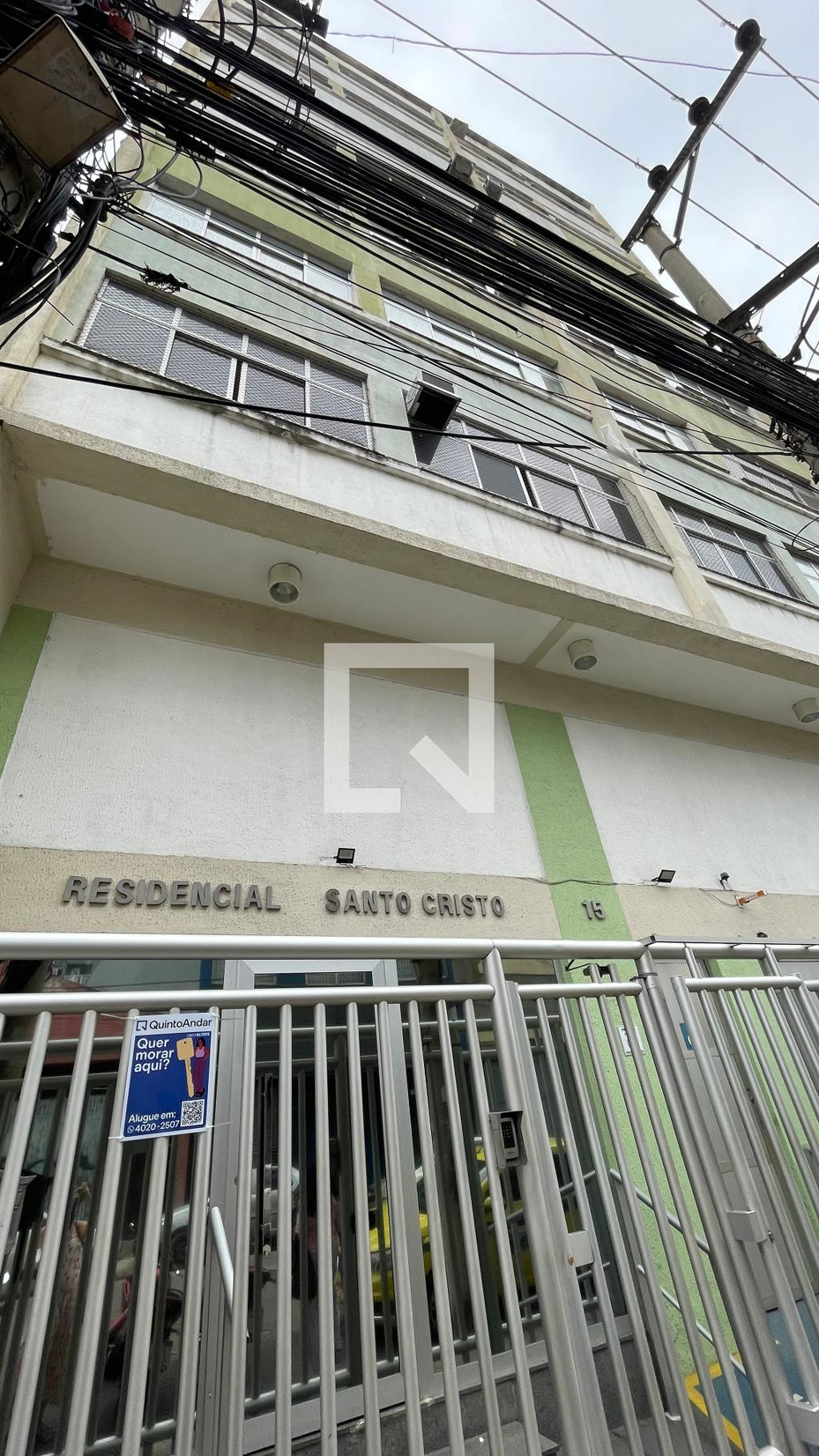 Fachada Condomínio em Rua Pedro Alves, 15