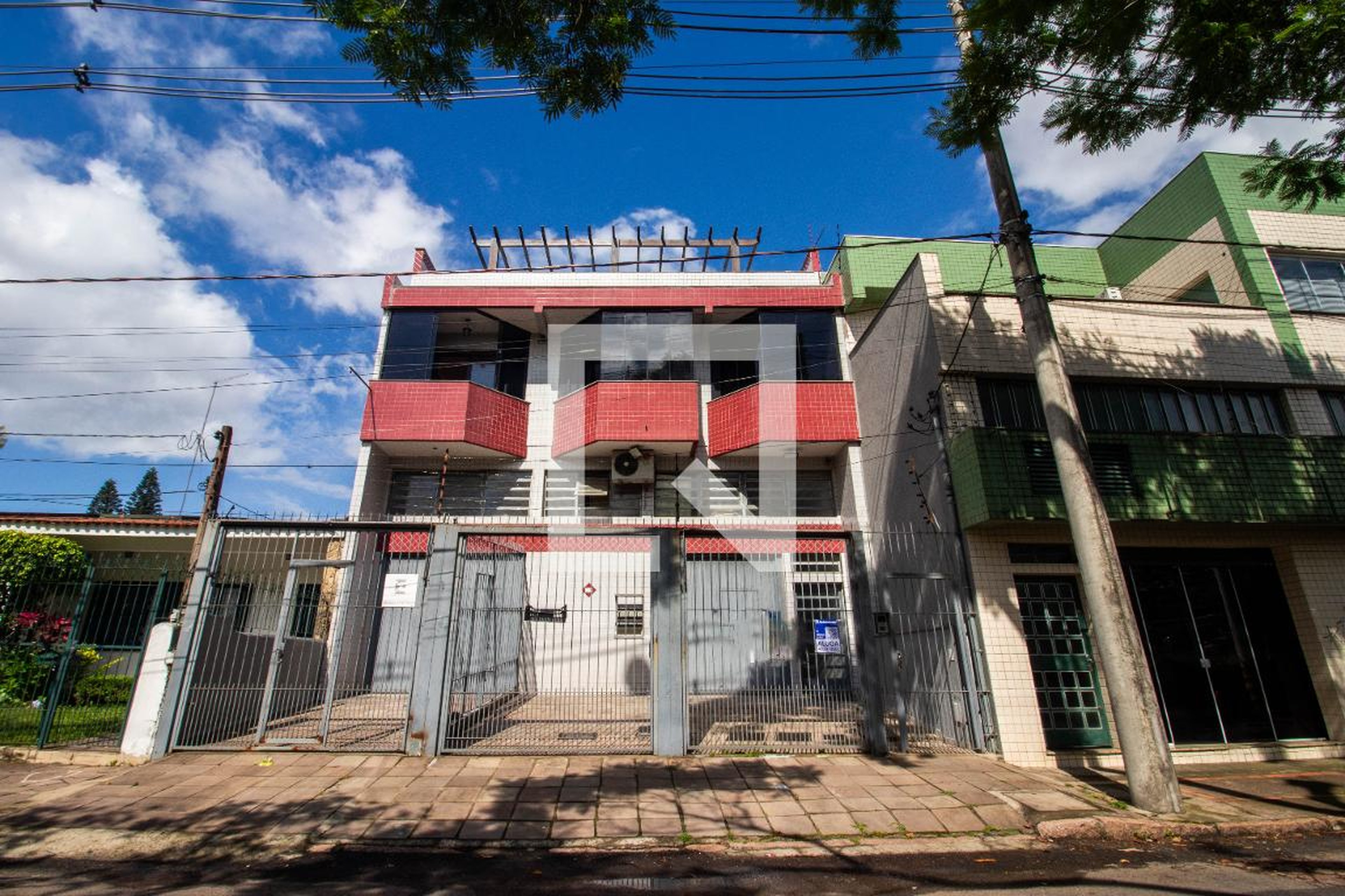 Fachada Condomínio em Rua Nicolau Copérnico, 25
