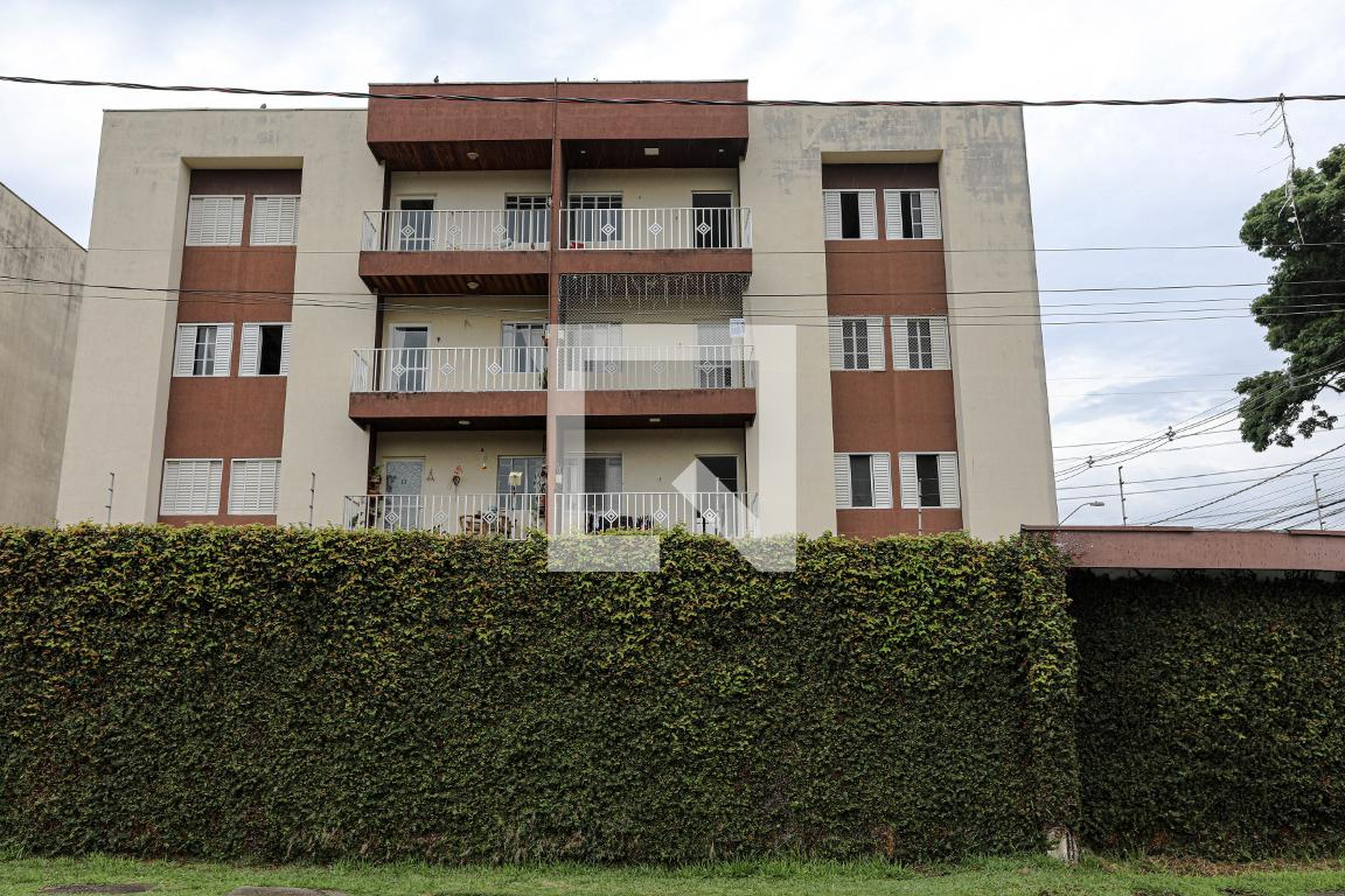 Fachada Condomínio em Avenida Doutor Roberto Nobuo Sato, 255